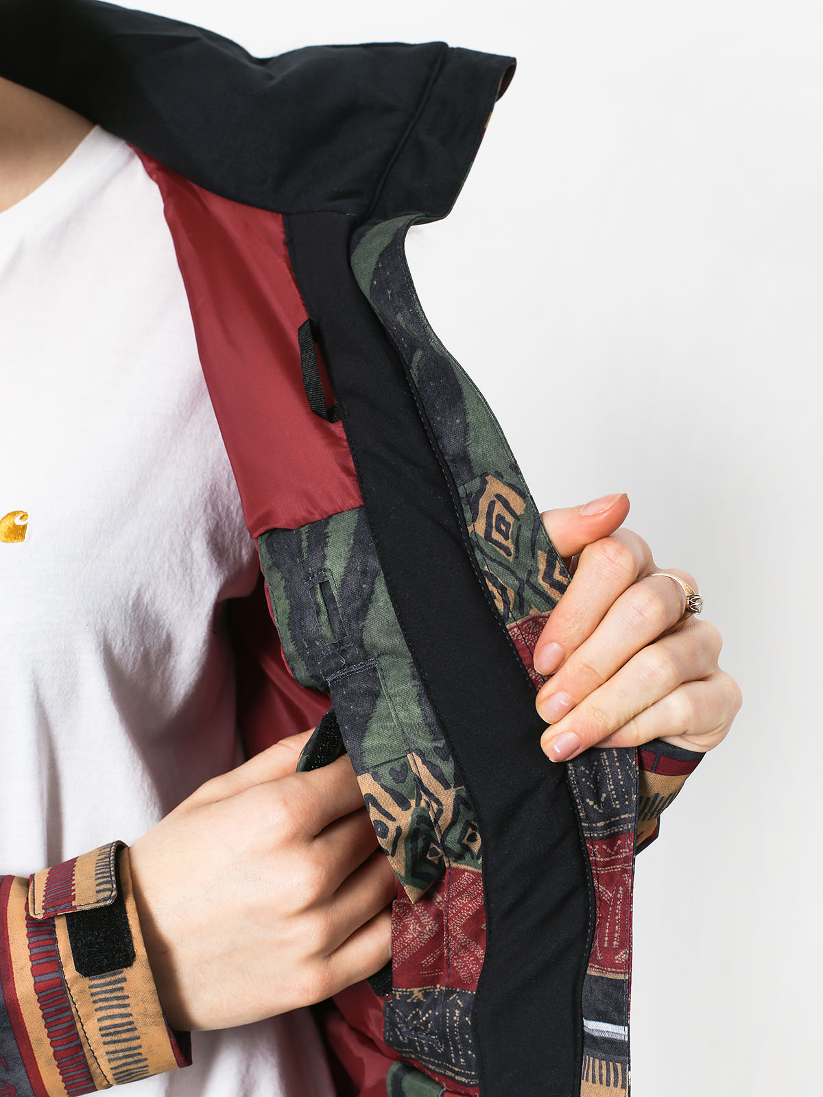 Dámska Snowboardová bunda Roxy Jet Ski Se (wild ethnic)