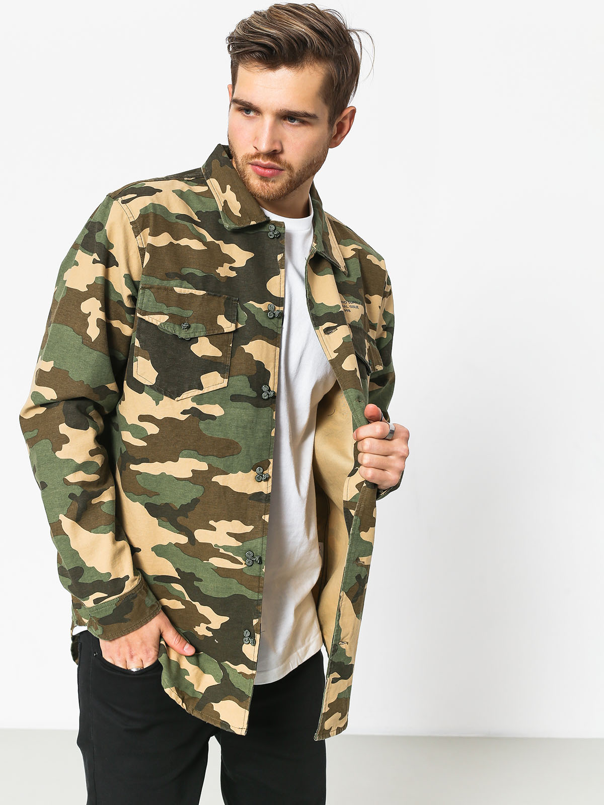 Ko e a Diamond Supply Co. Military Ls camo