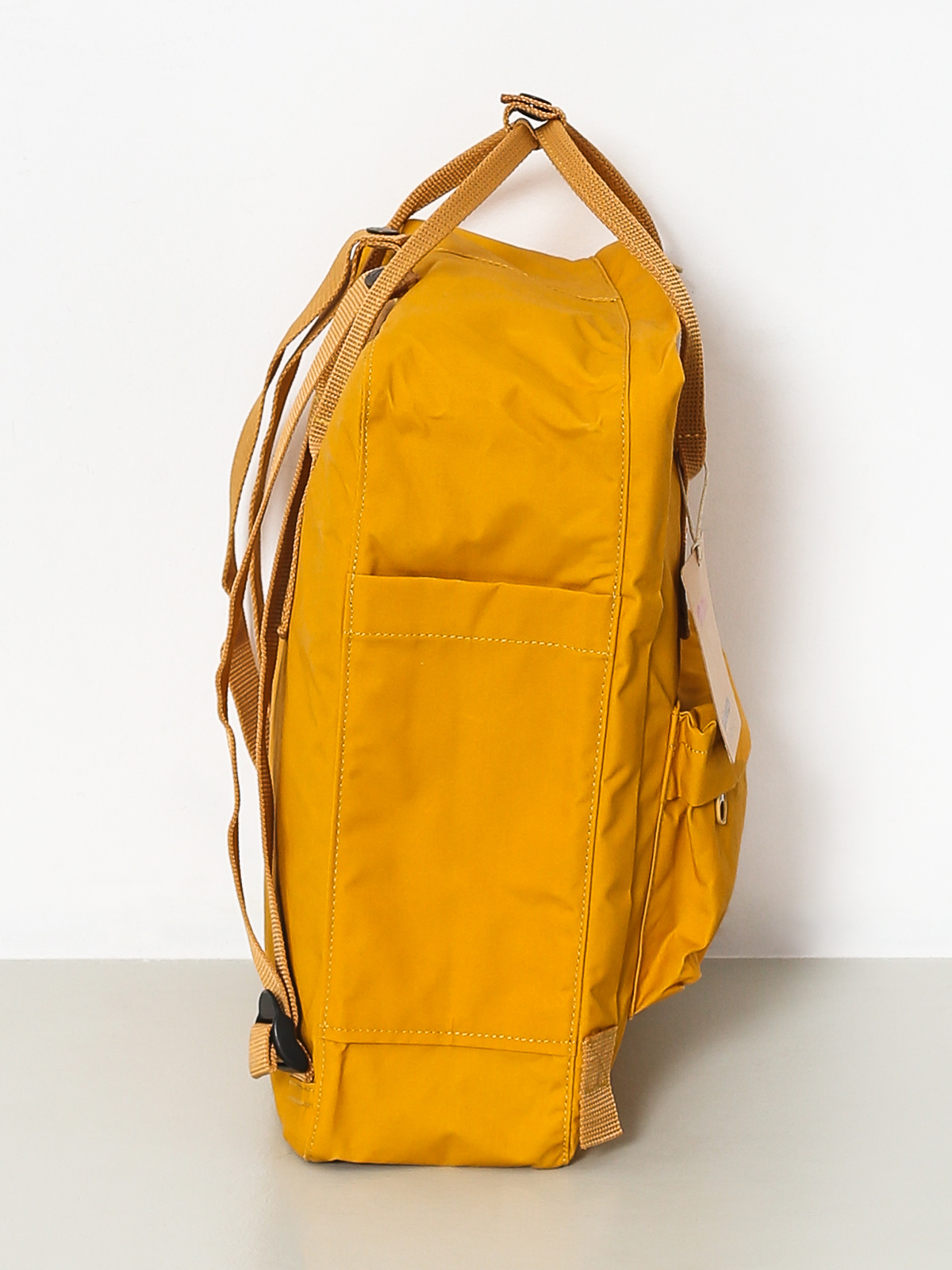 Batoh Fjallraven Kanken (ochra)