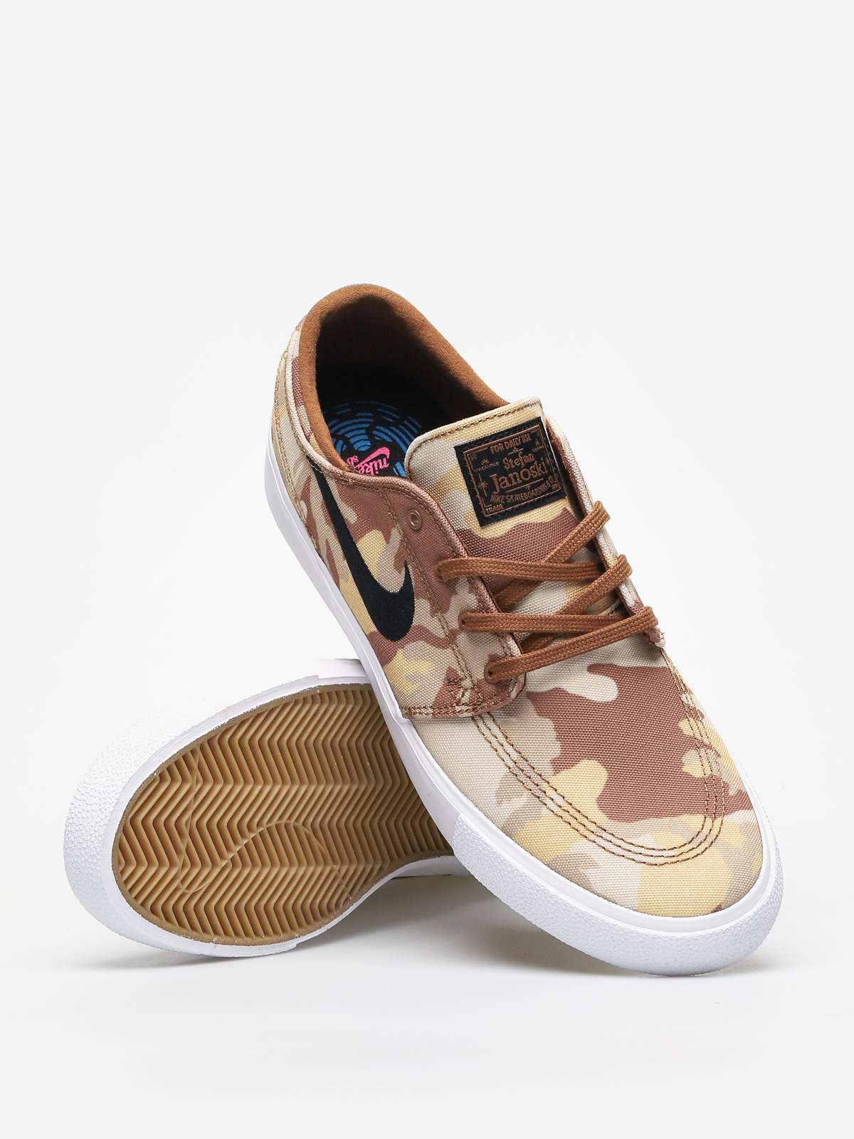 nike janoski cnvs
