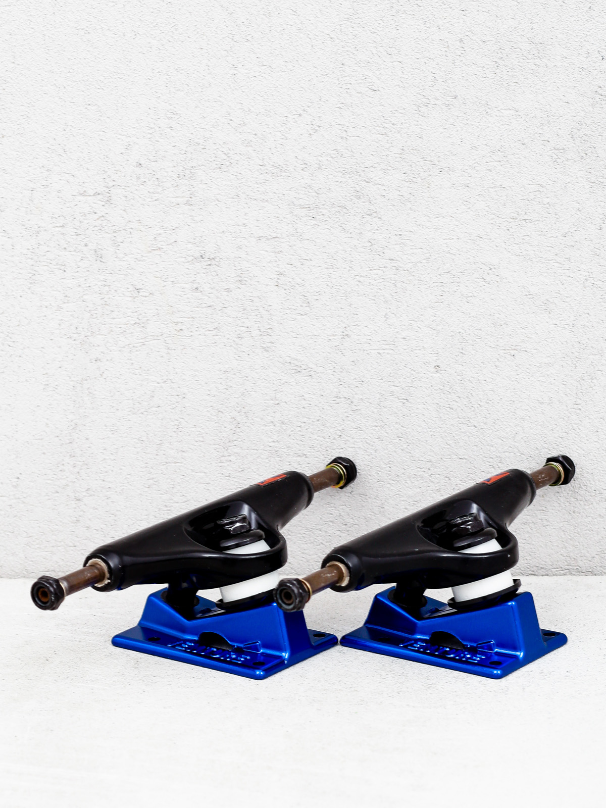 Trucky Venture P Rod Roses Vhl Lo (black/navy)