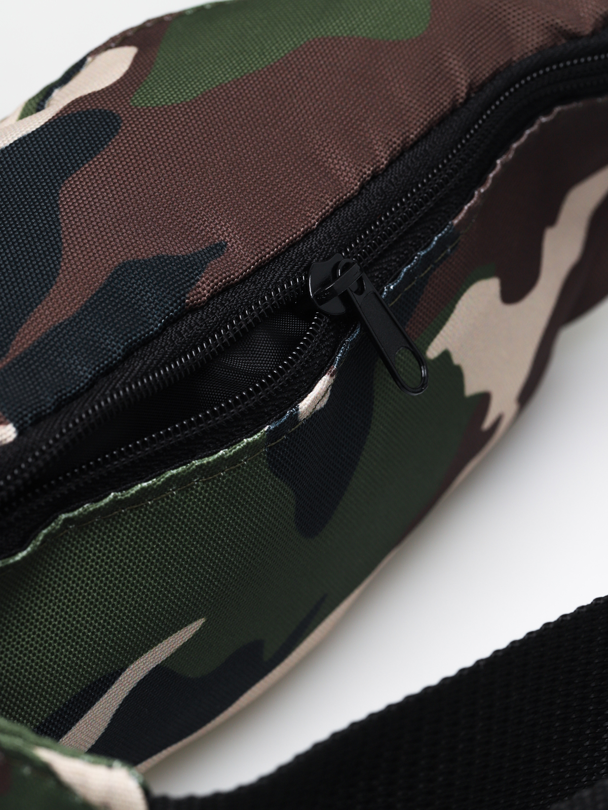 Ĺadvinka MassDnm Signature (woodland camo)