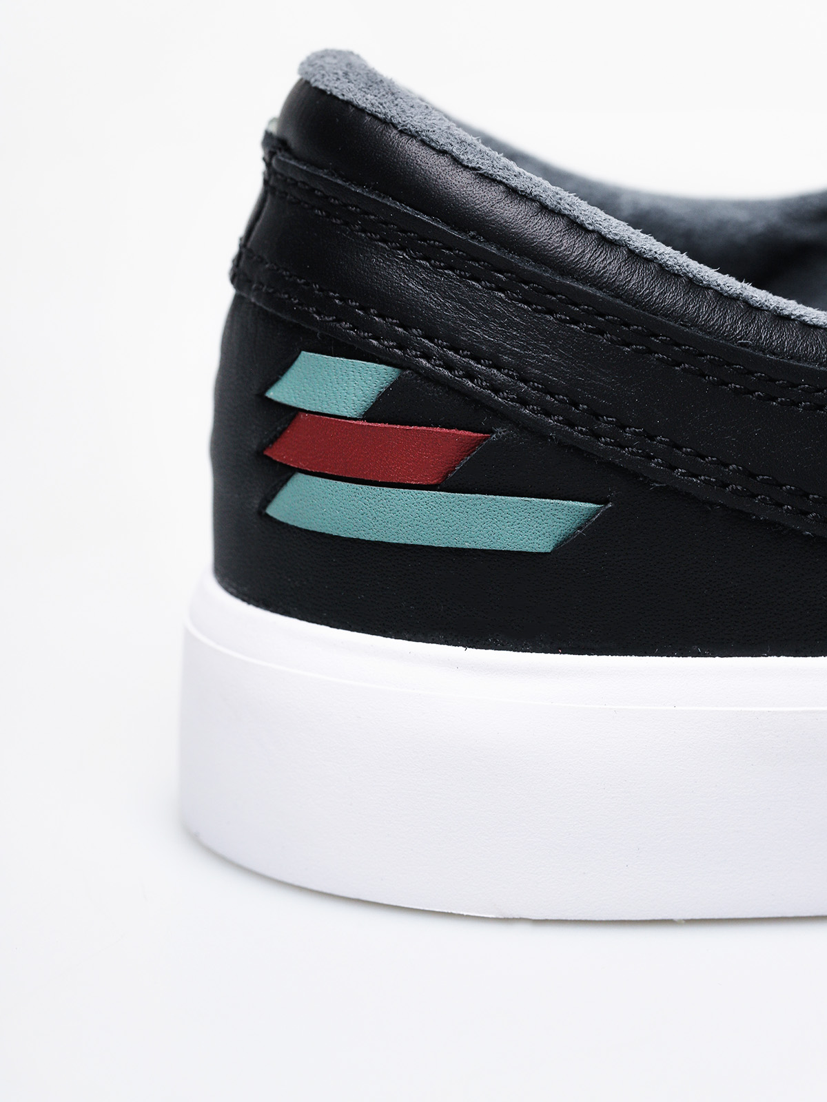 Topánky Nike SB Zoom Janoski Slip Rm Crafted (black/black bicoastal team red)