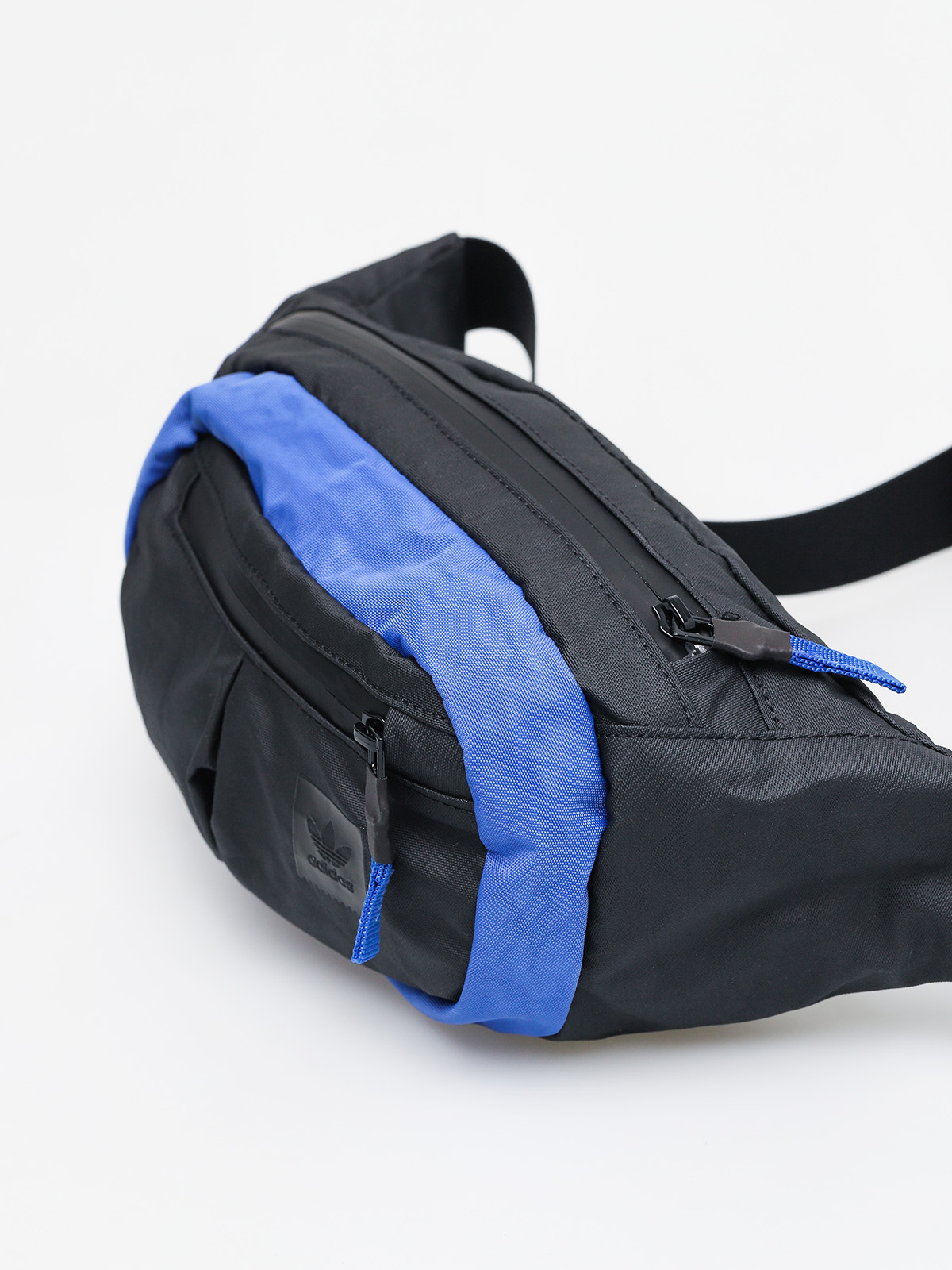 Ľadvinka adidas Dailywaistbag (multicolor/white/bold green/hi res blue s18)