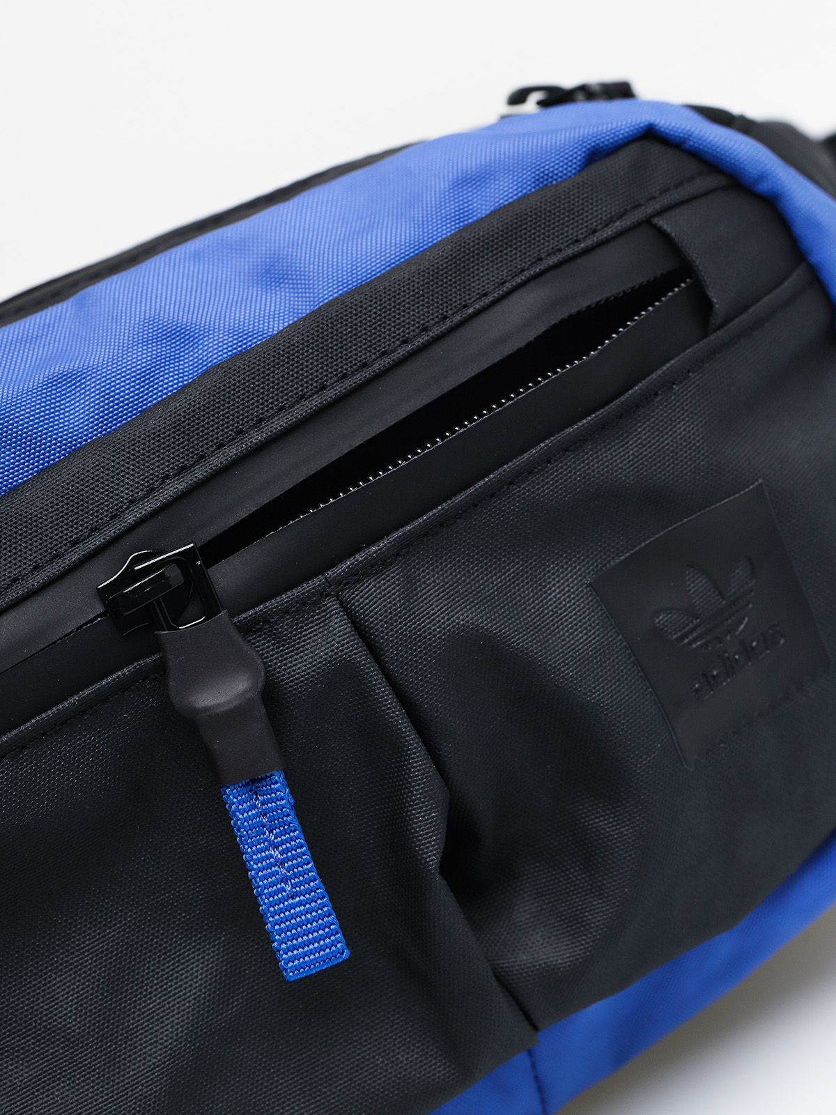 Ľadvinka adidas Dailywaistbag (multicolor/white/bold green/hi res blue s18)