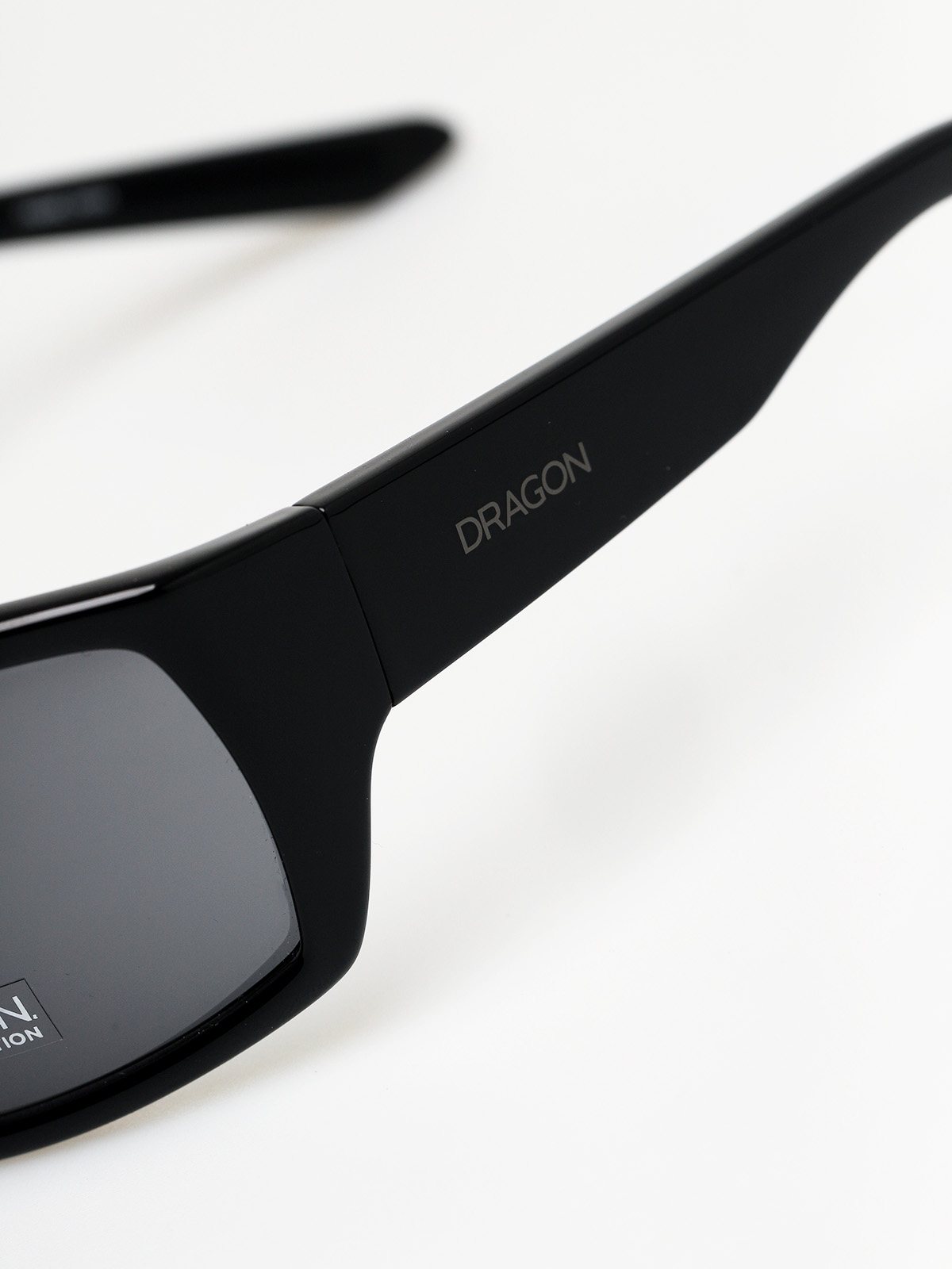 Slnečné okuliare Dragon Ventura (shiny black/smoke)