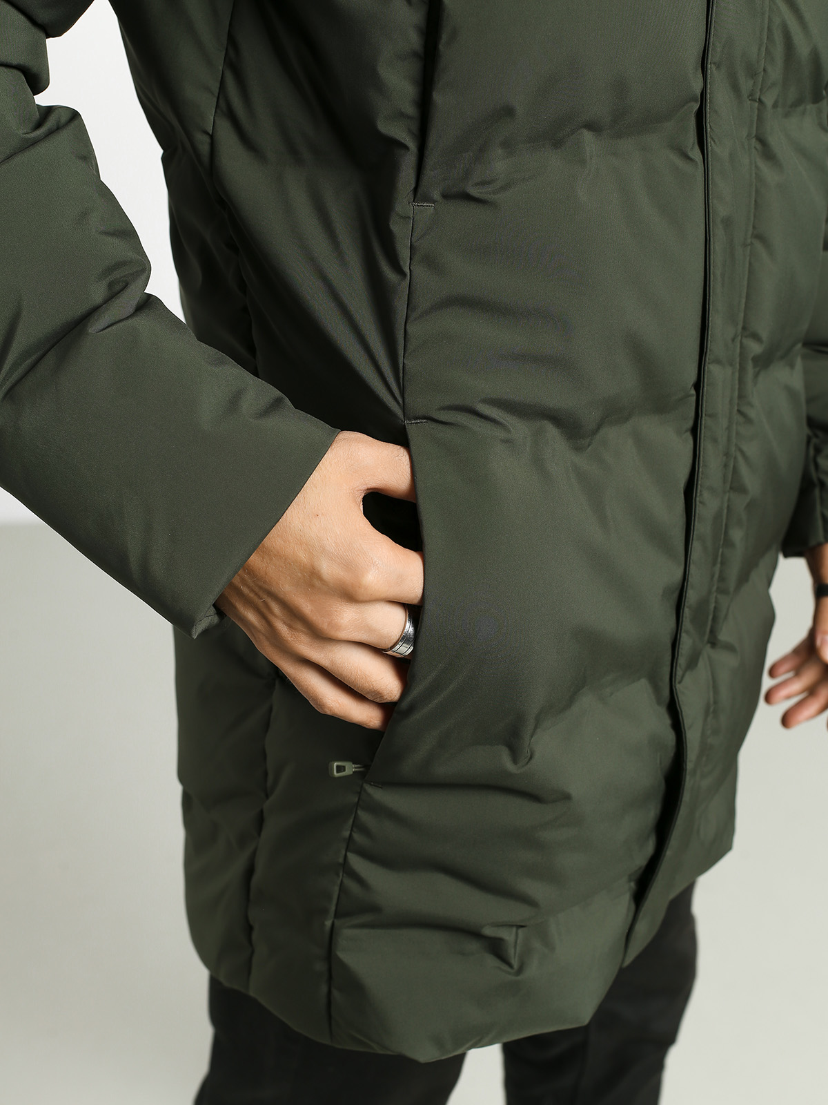 Bunda Patagonia Jackson Glacier Parka (alder green)