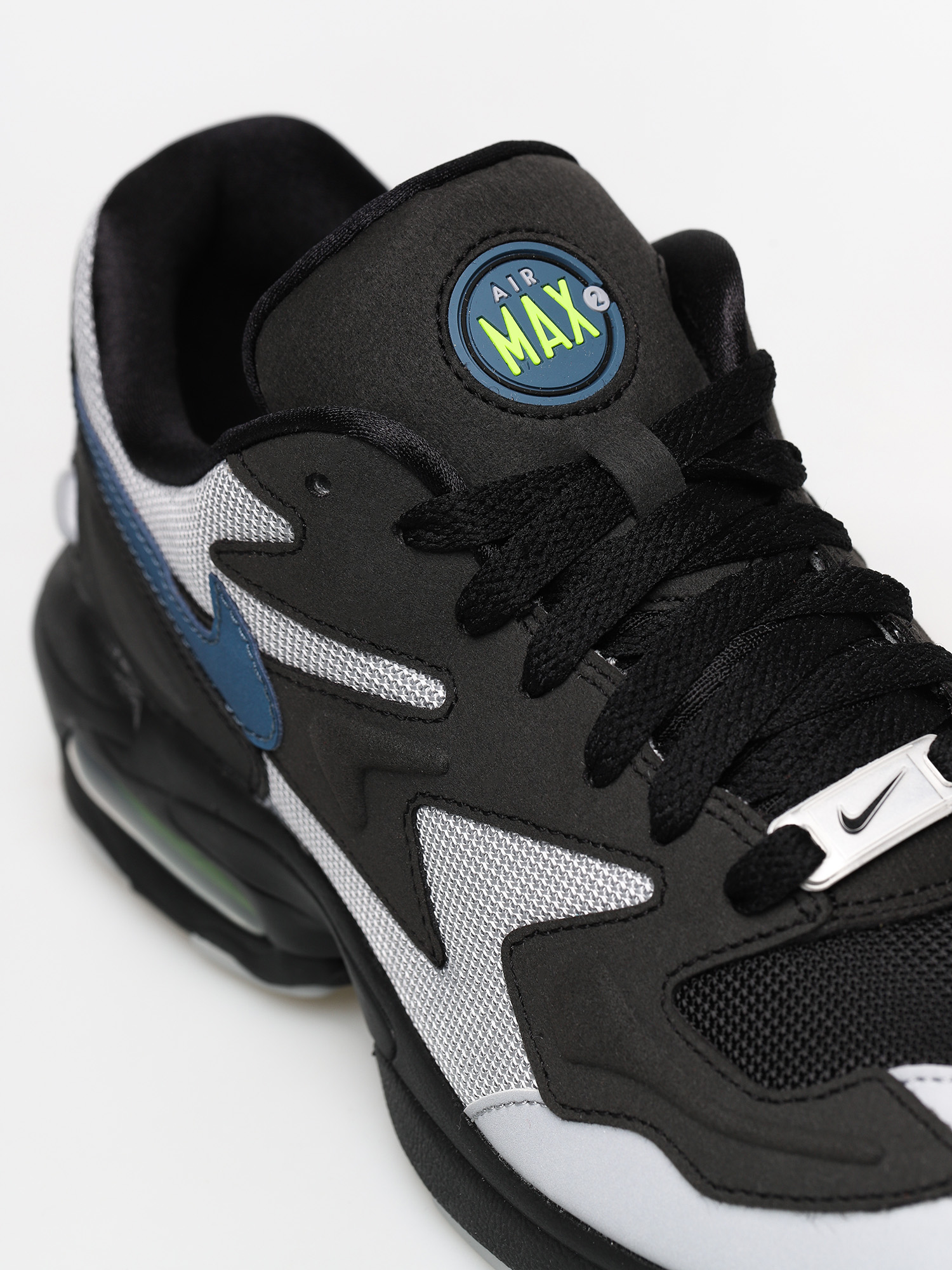 nike air max2 light black thunderstorm & volt