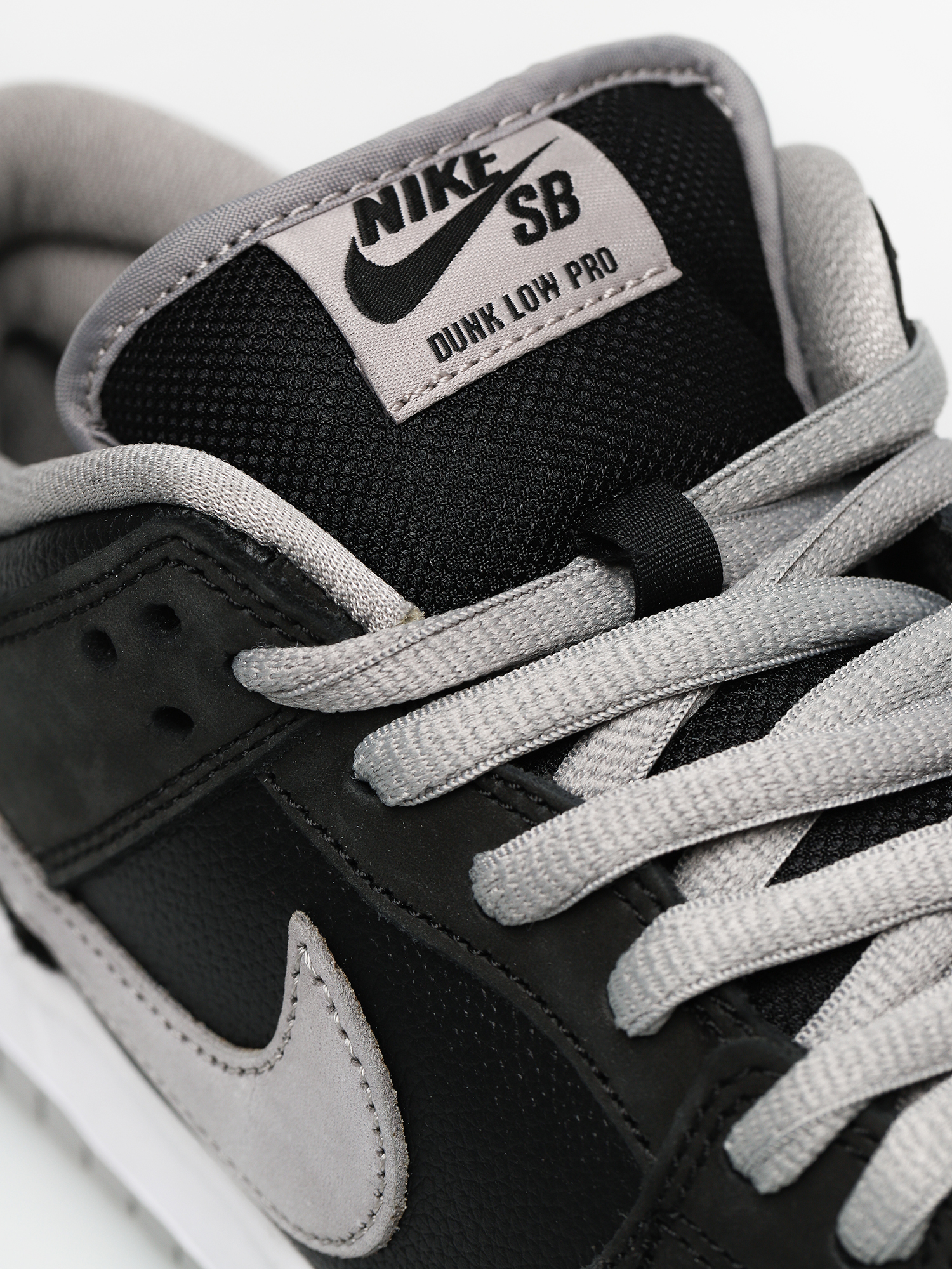 Topánky Nike SB Dunk Low Pro (black/medium grey black white)