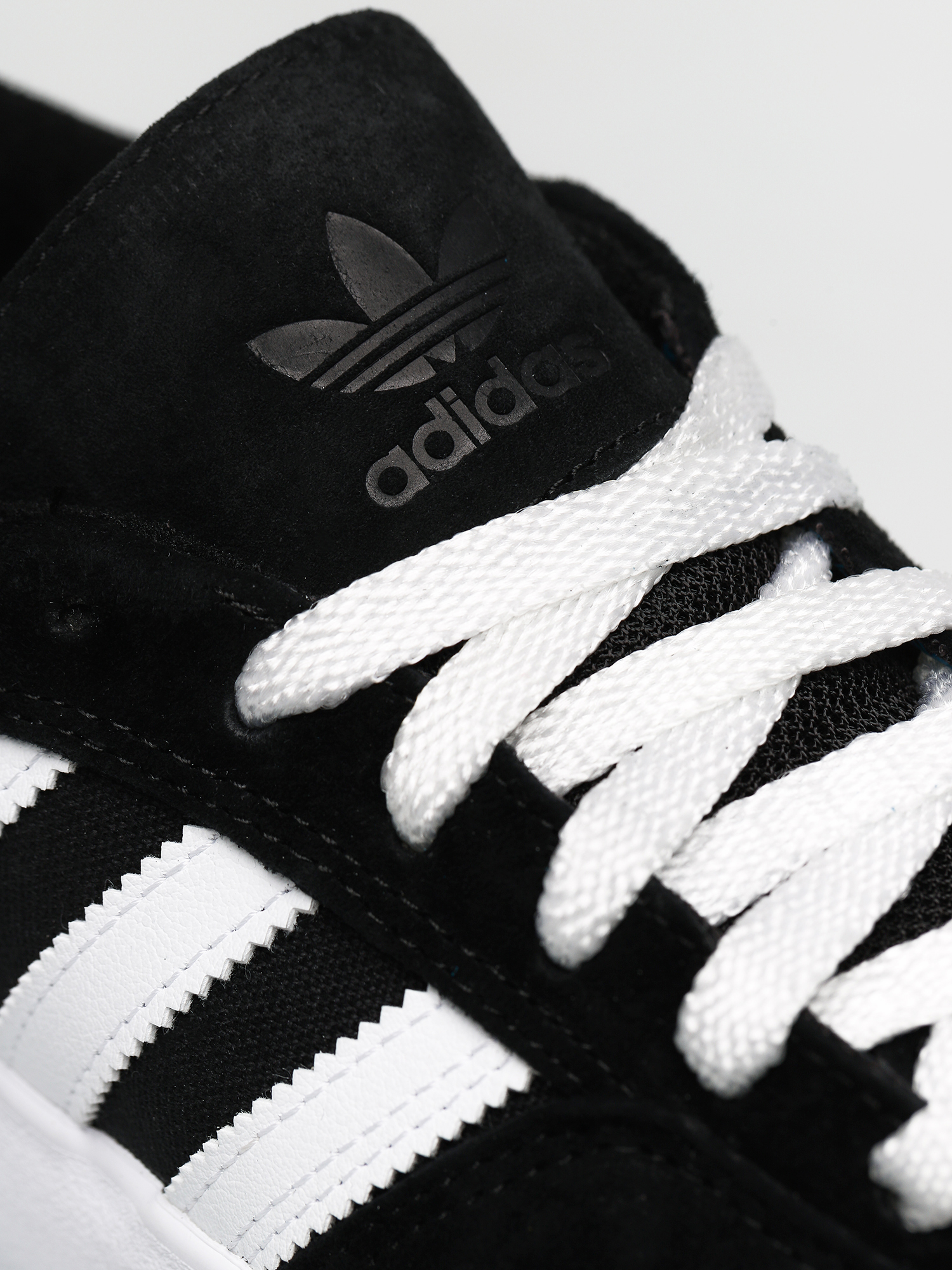 Topánky adidas Matchbreak Super (cblack/ftwwht/goldmt)