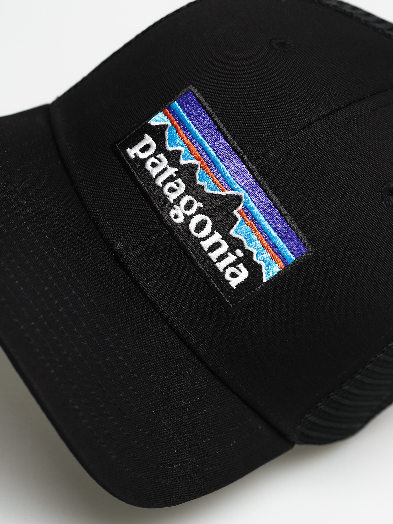Šiltovka Patagonia P6 Logo Trucker ZD (black)