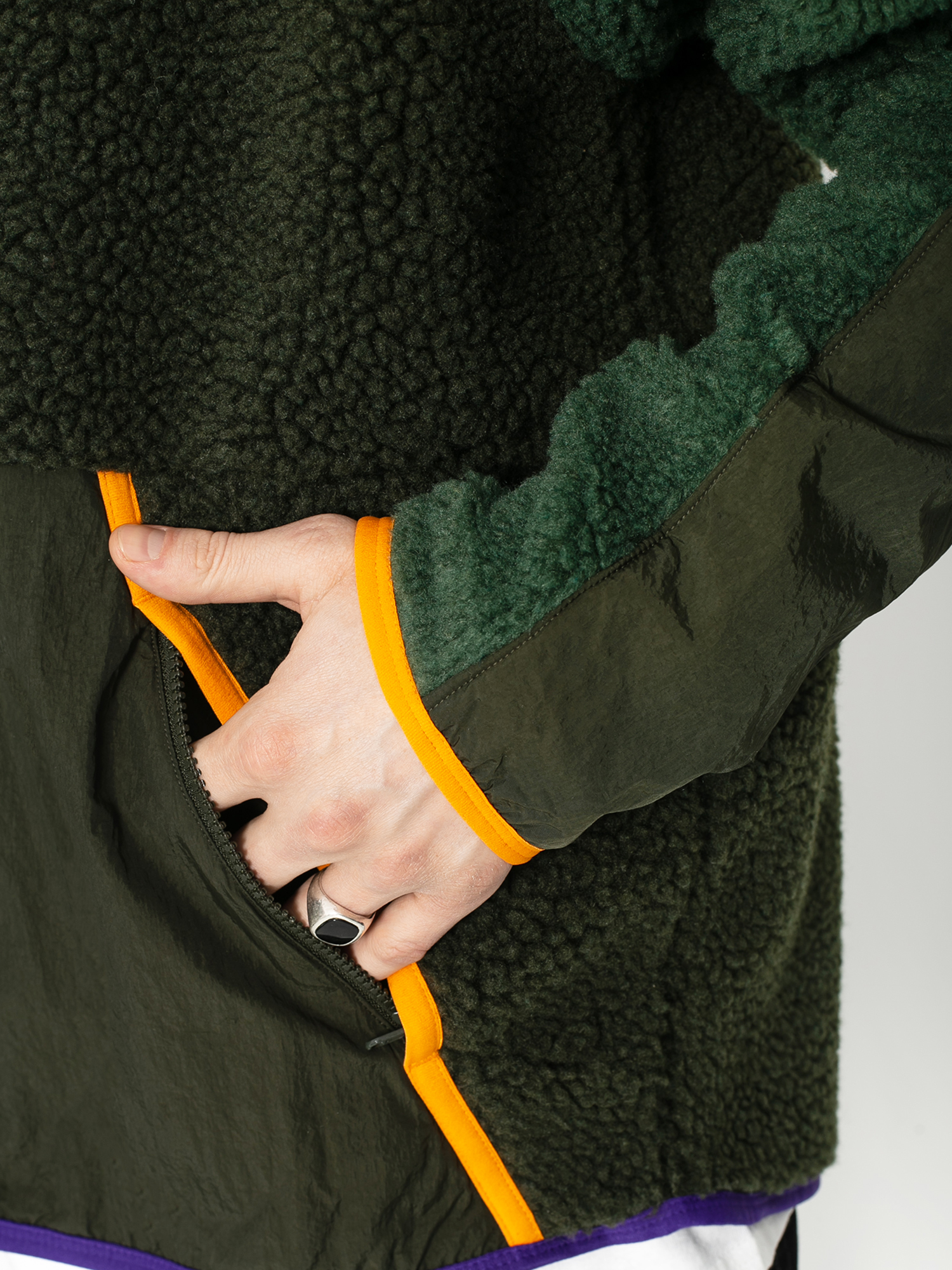 Bunda Nike He Jkt Winter (sequoia/galactic jade/kumquat)