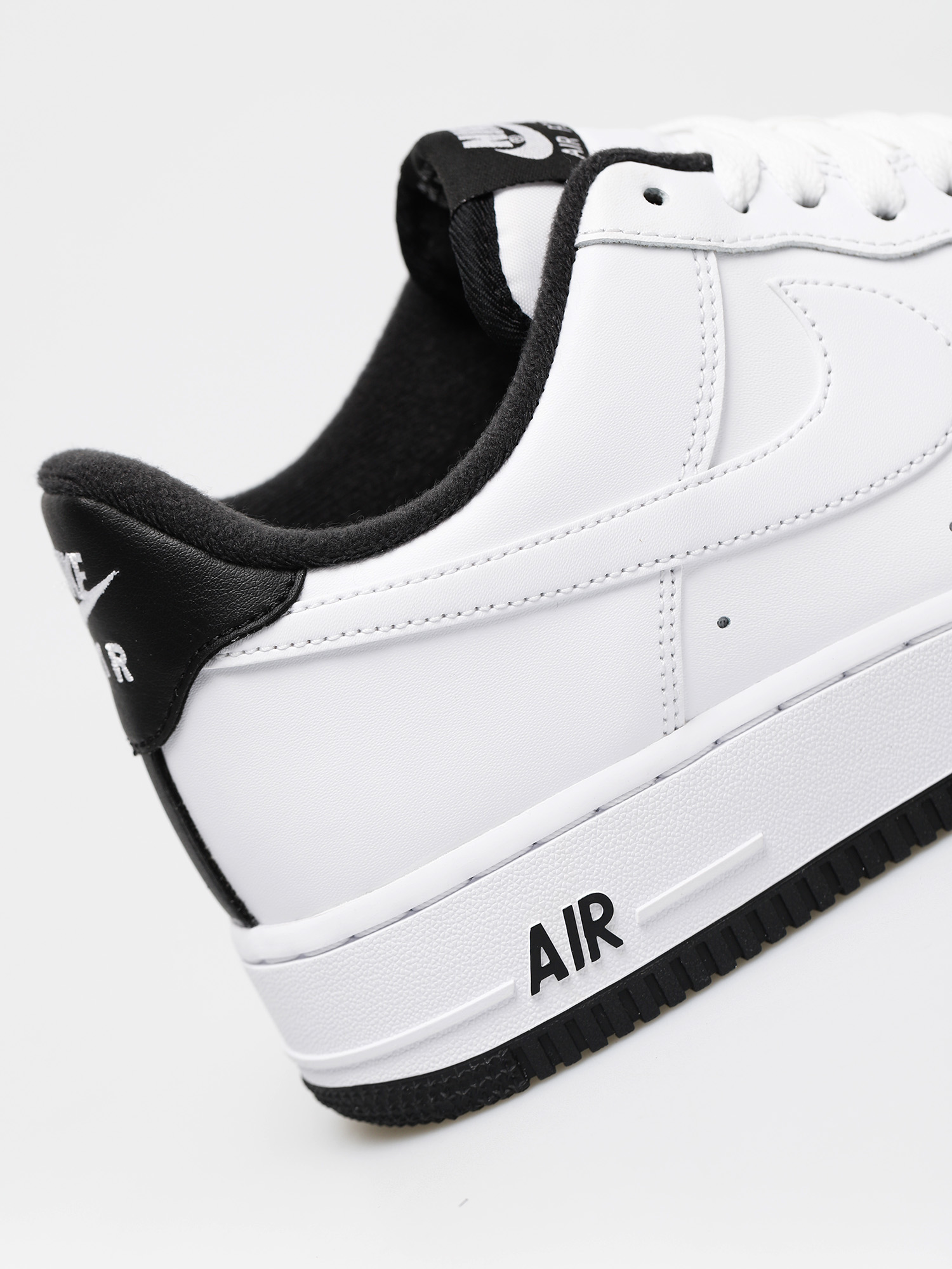 Topánky Nike Air Force 1 07 1 (white/black white)