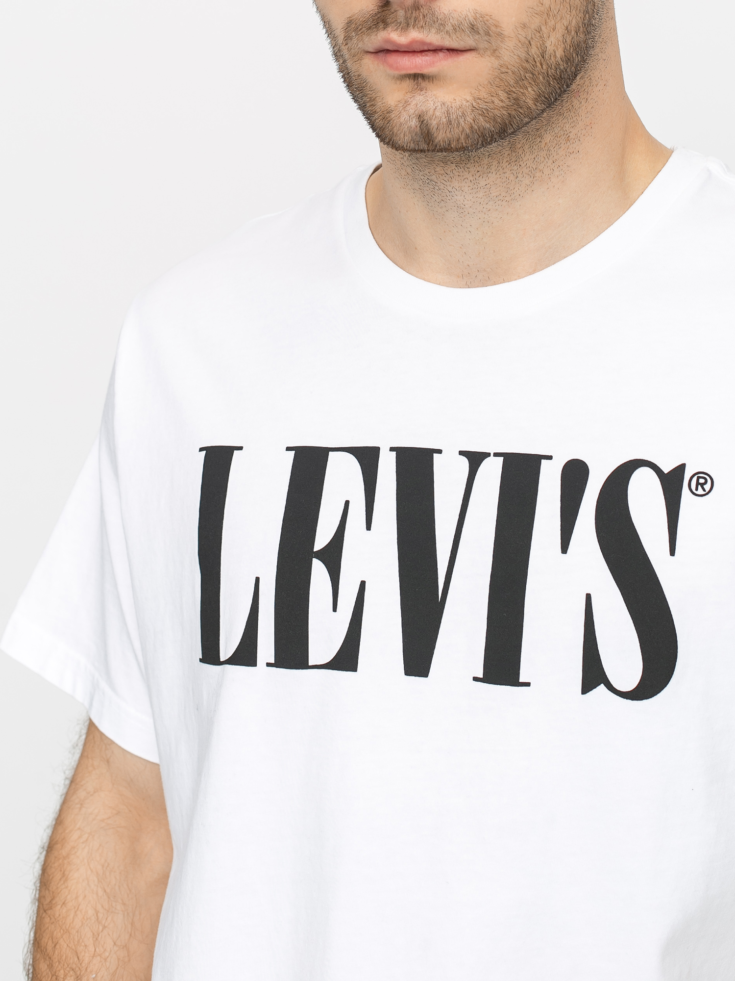 Tričko Levi's® Relaxed Graphic 90S Serif Logo (white)