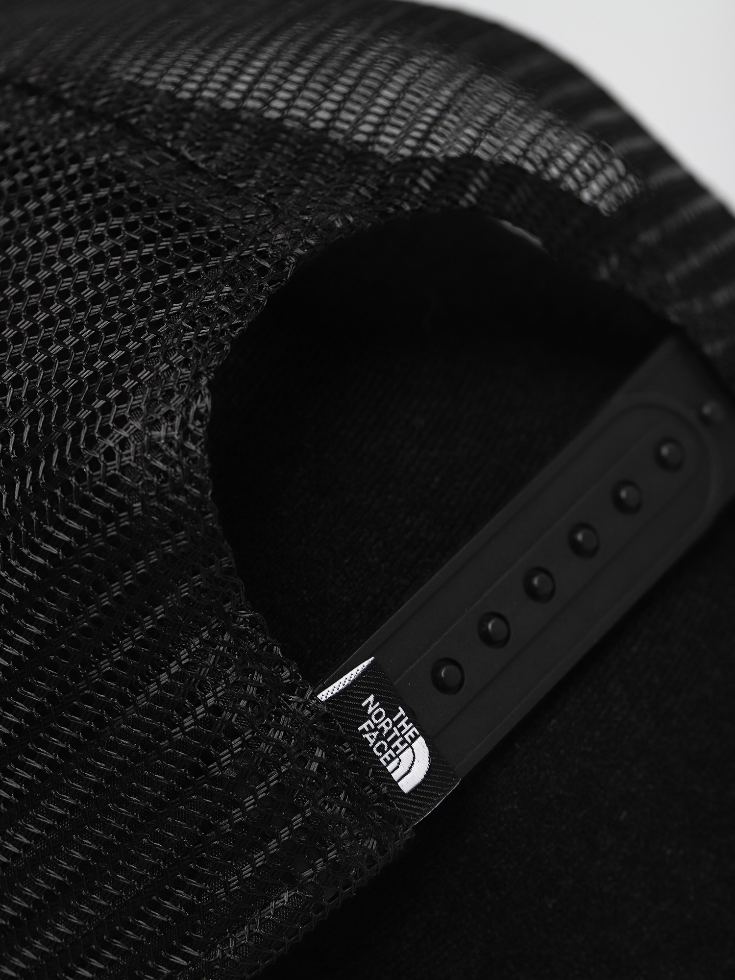 Šiltovka The North Face TNF Logo Trucker ZD (black)