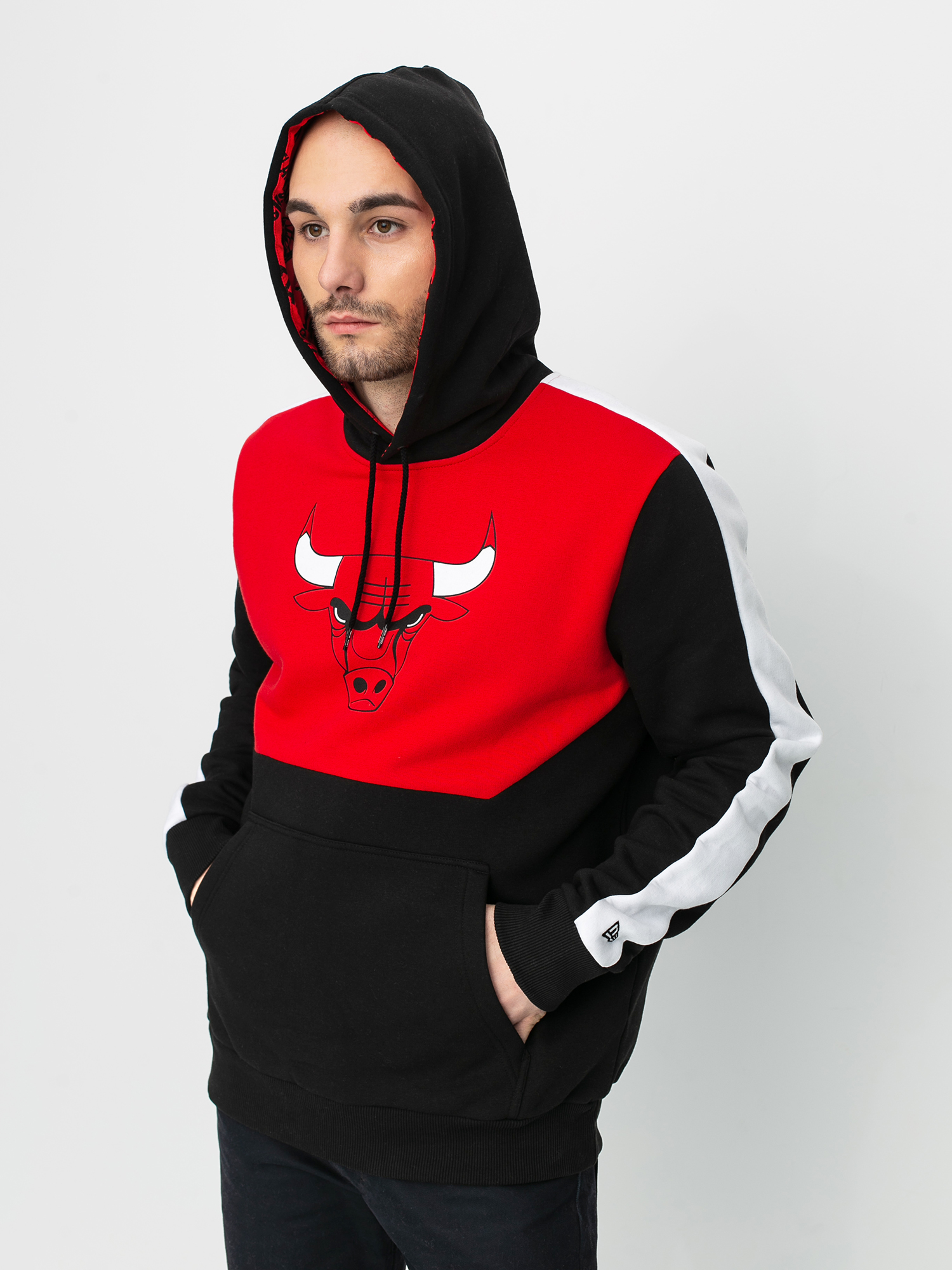 Mikina s kapucňou New Era Nba Colour Block Chicago Bulls HD (blkfdr)