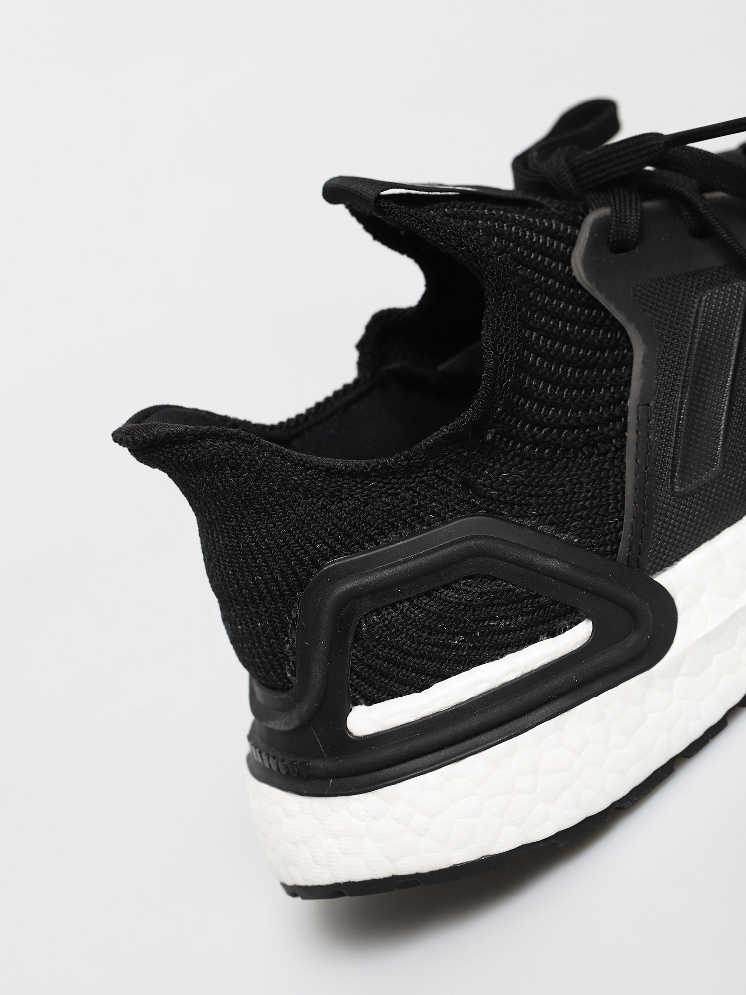Topánky adidas Originals Ultraboost 19 (cblack/cblack/ftwwht)