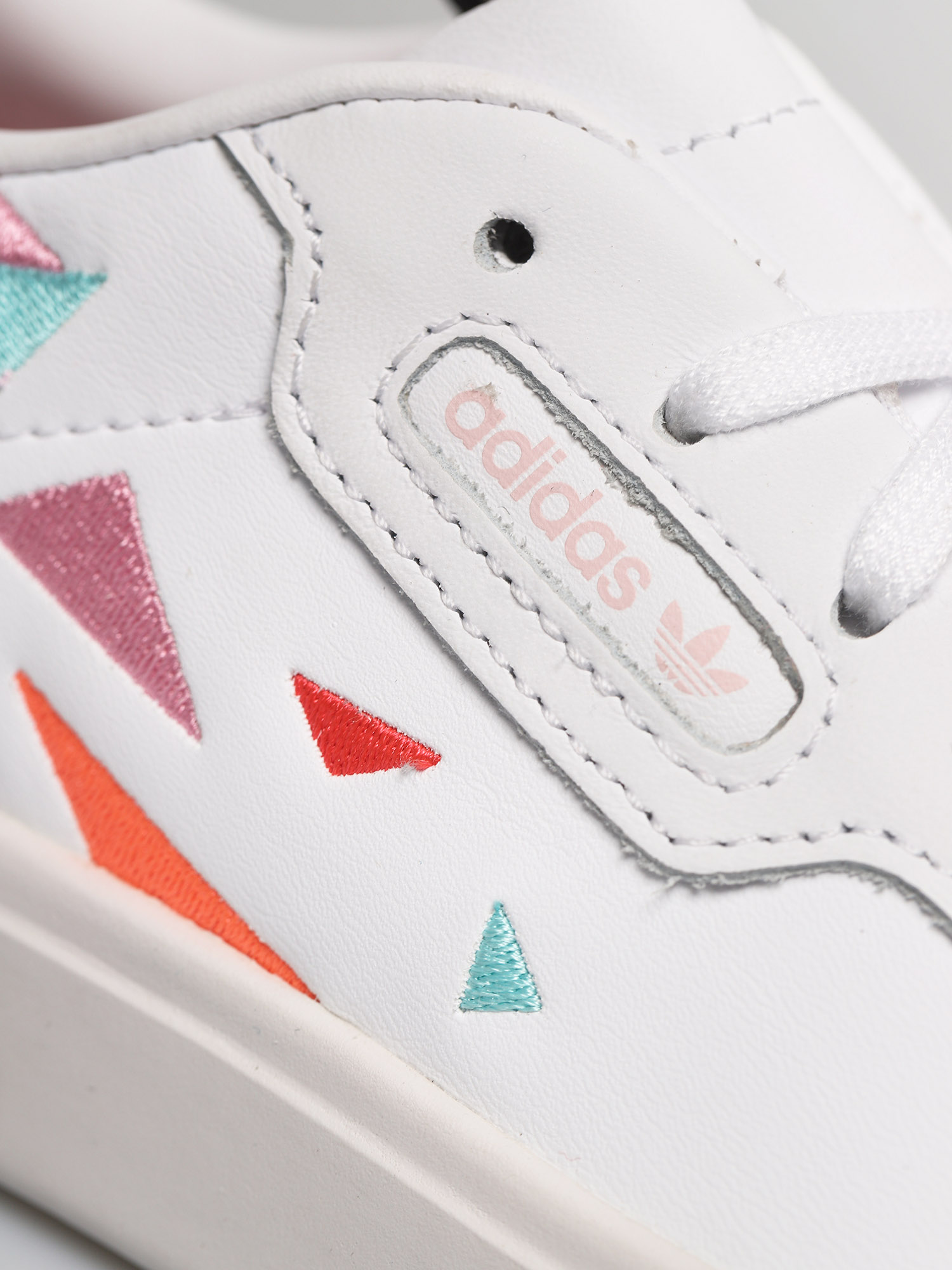 Topánky adidas Originals Sleek Wmn (white/tech purple/crystal white)