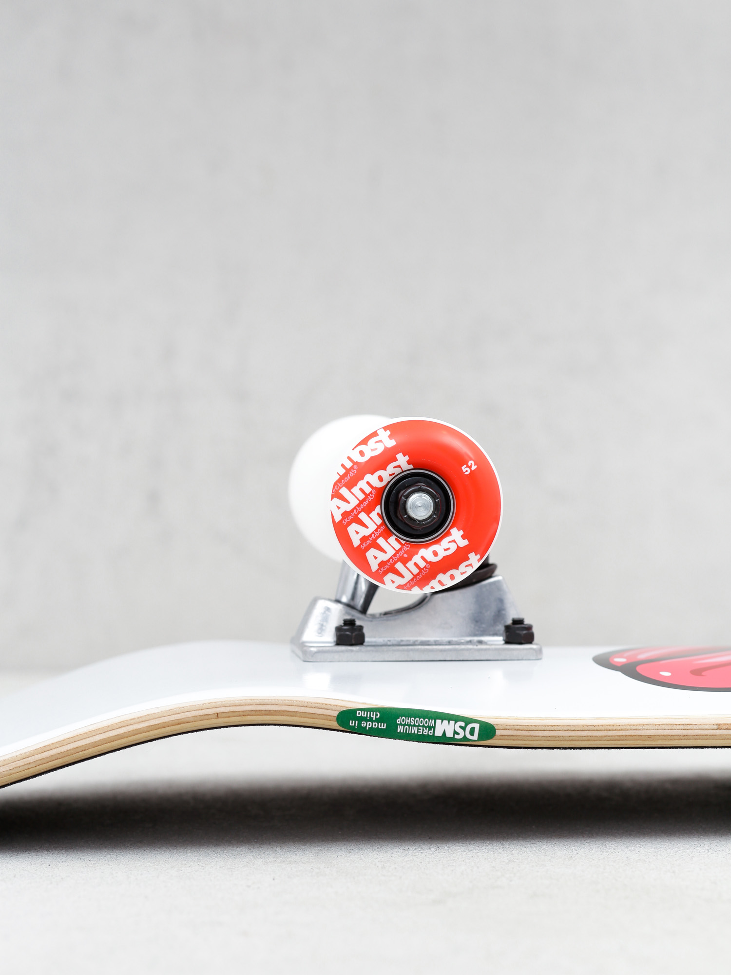 Skateboard Almost Balloon Dog (white)