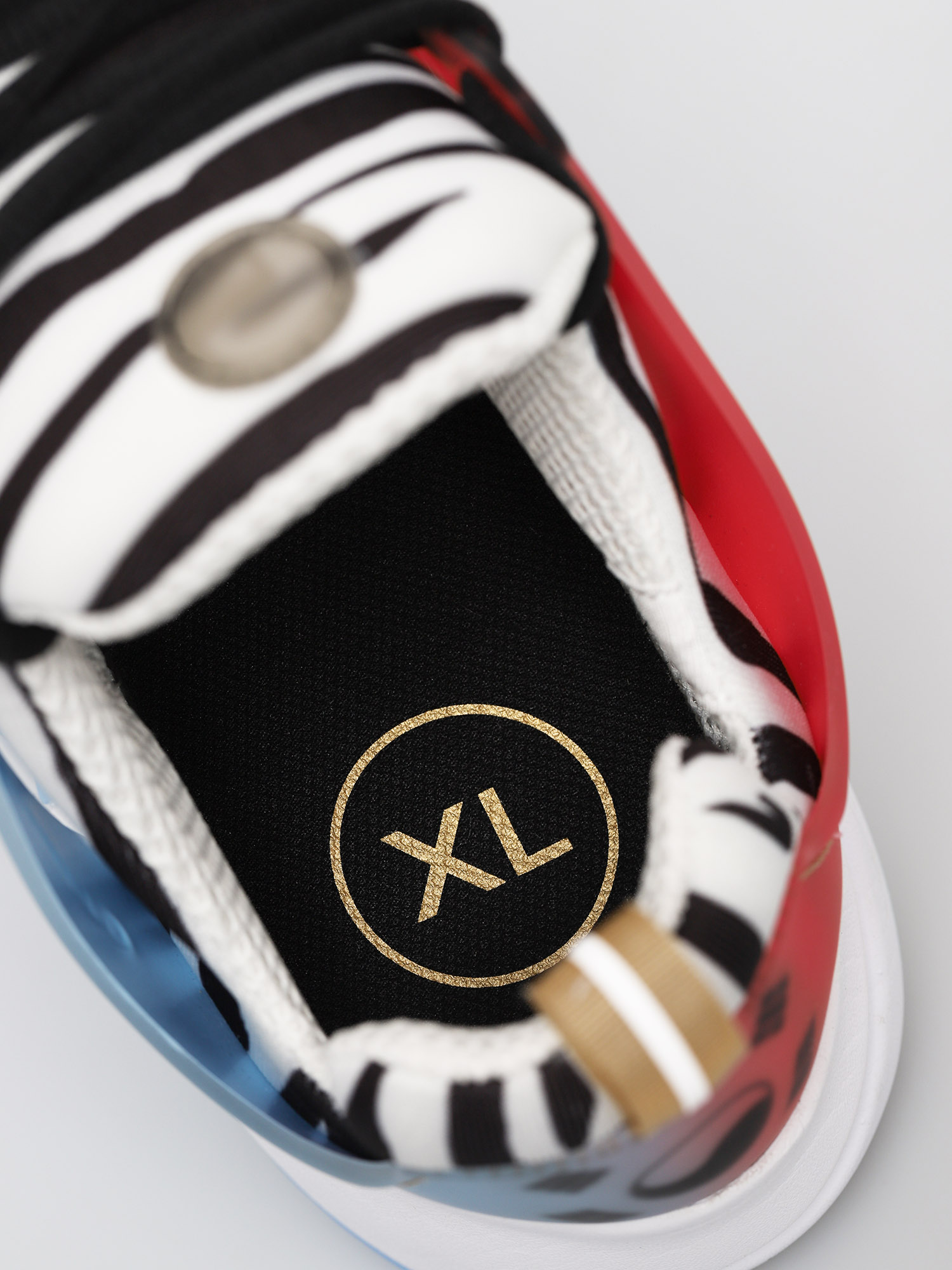 Topánky Nike Air Presto (white/metallic gold black red orbit)