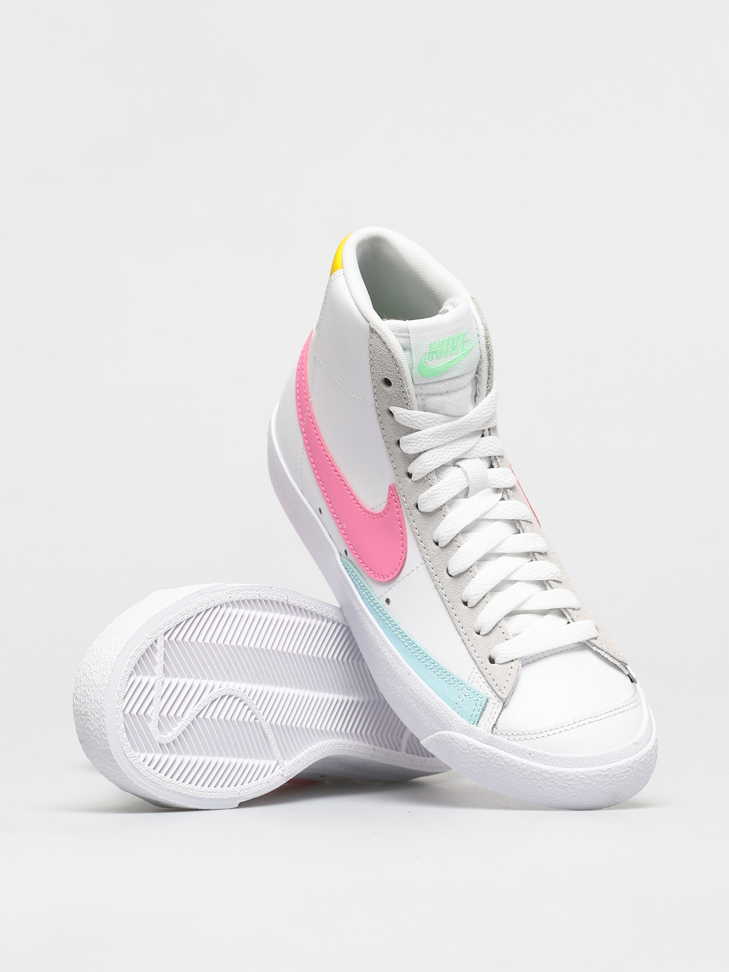 blazer mid 77 trainers white lemon drop regal pink