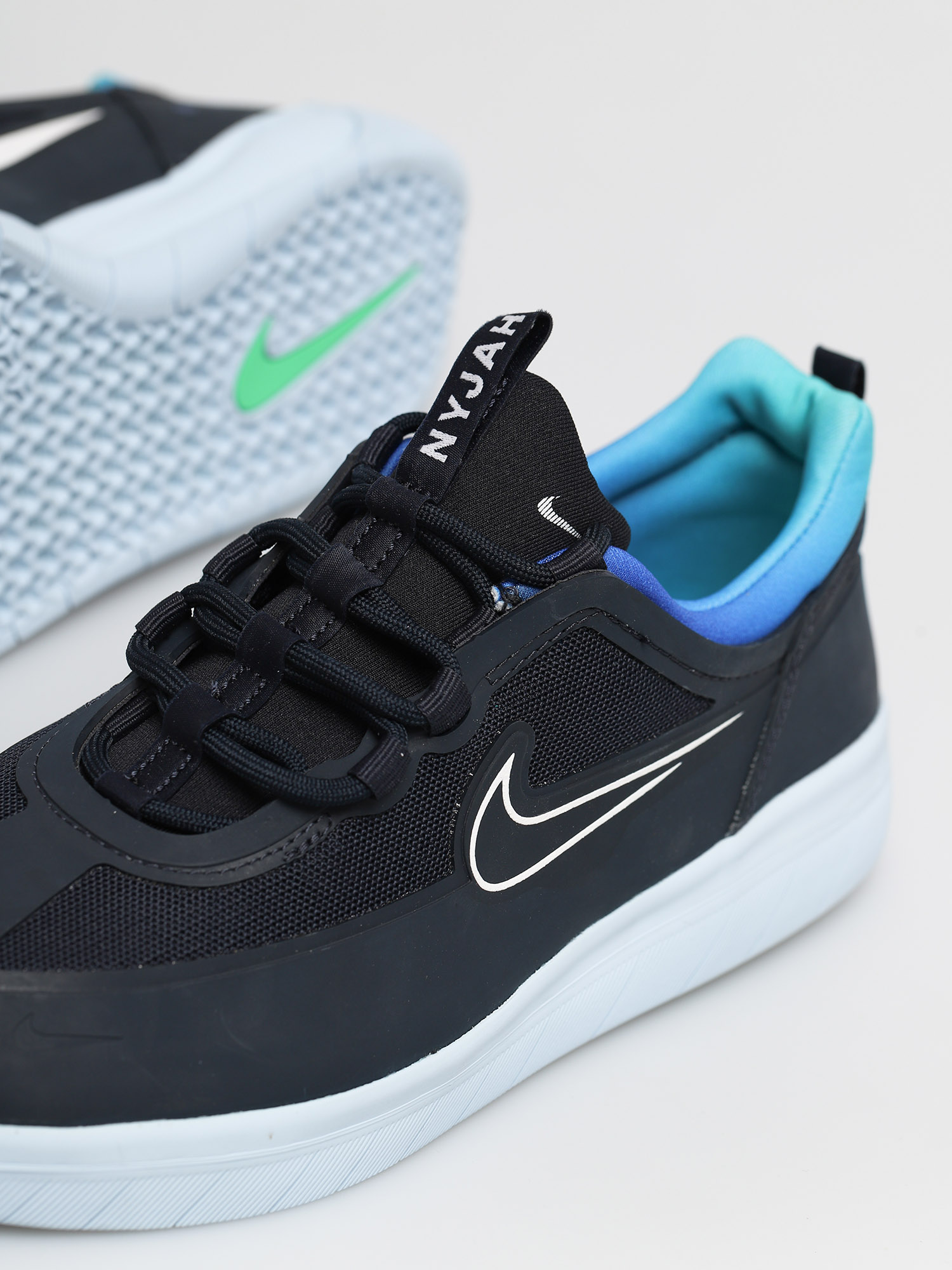 nike sb nyjah free 2 dark obsidian