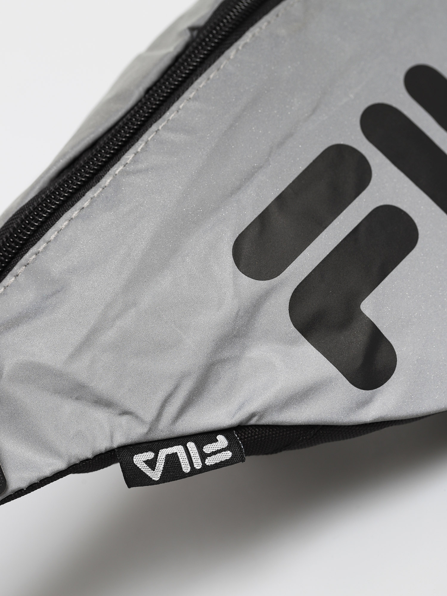 Ľadvinka Fila Waist Bag Slim Reflective (silver reflective)