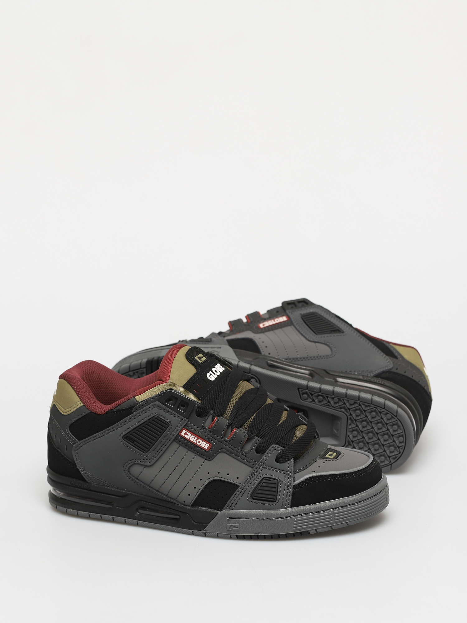 Topánky Globe Sabre (charcoal/black/iron)