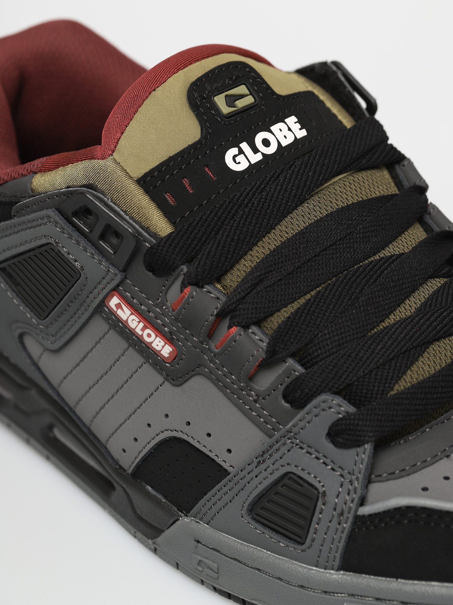 Topánky Globe Sabre (charcoal/black/iron)