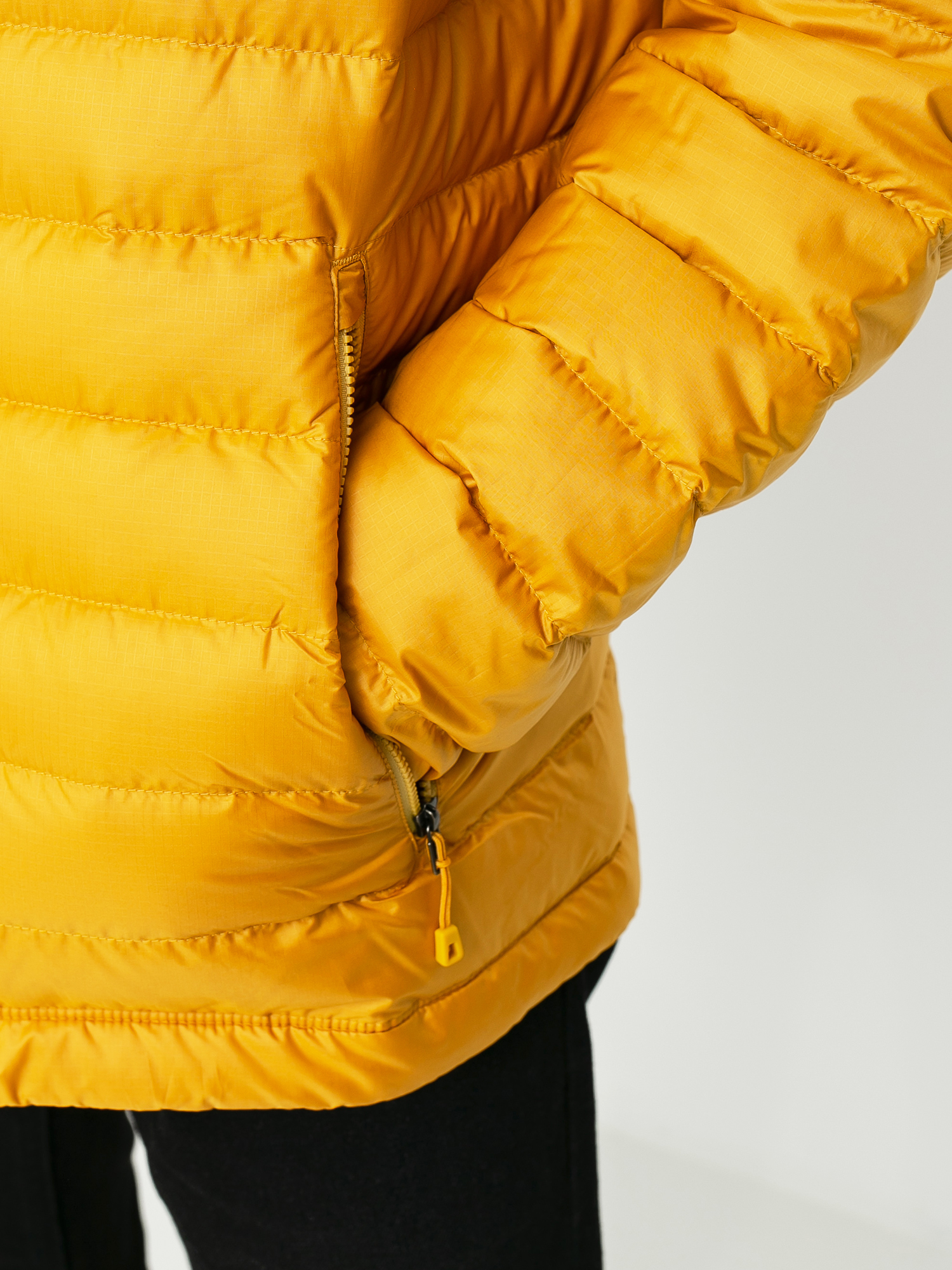 Bunda Patagonia Down Sweater HD (buckwheat gold)