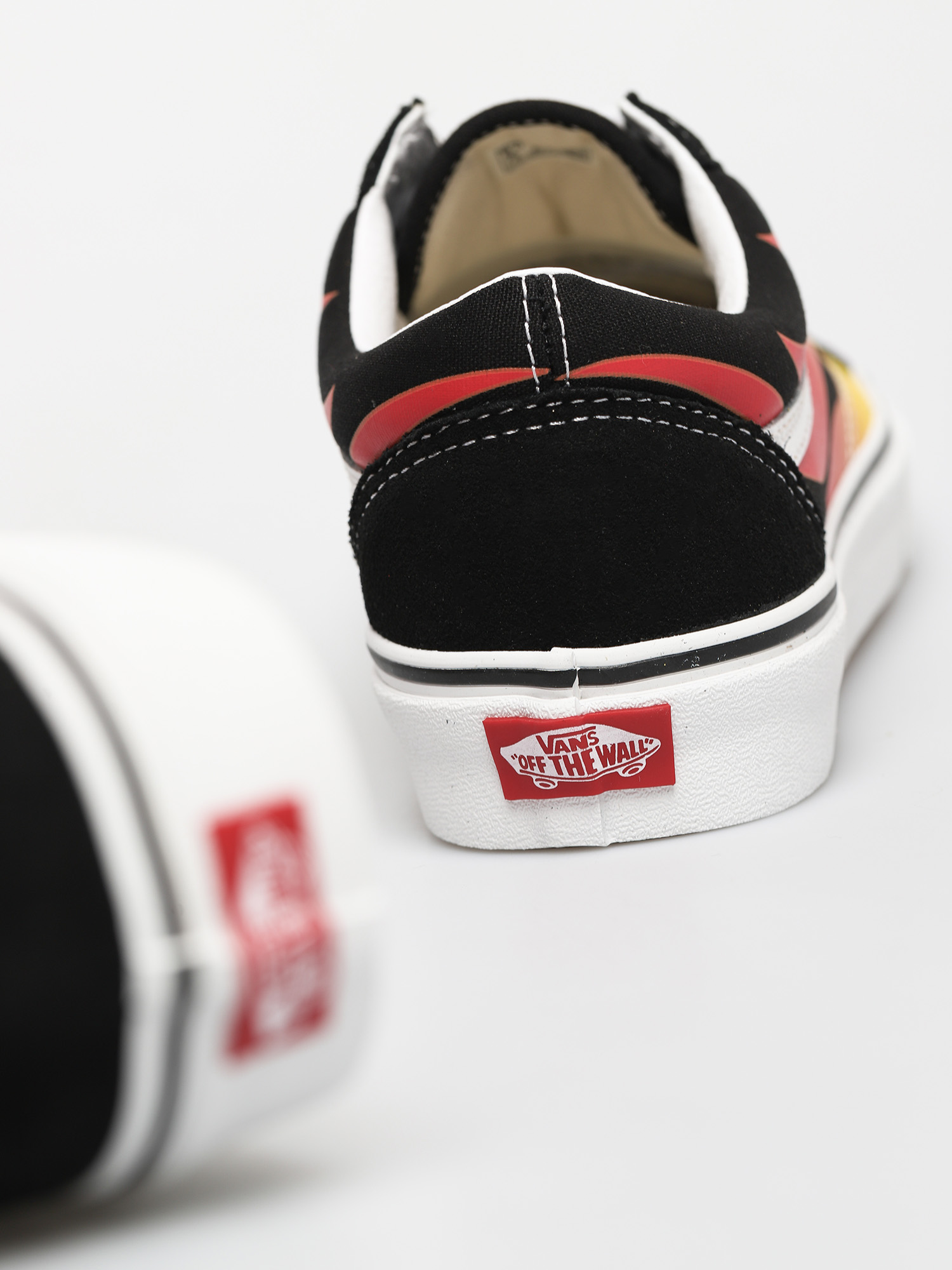 Topánky Vans Old Skool (flame/black/black/true white)