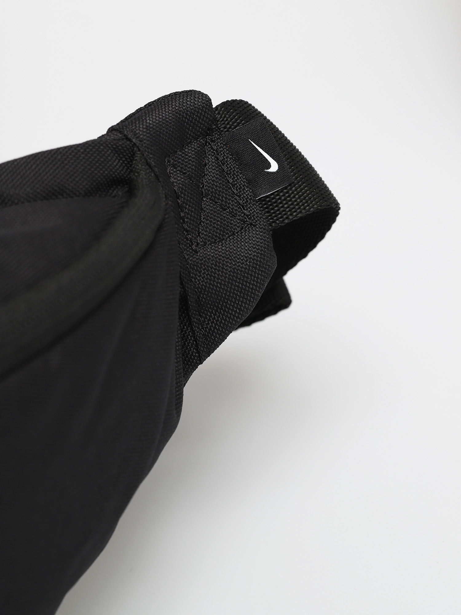 Ľadvinka Nike Sportswear Heritage (black/black/white)