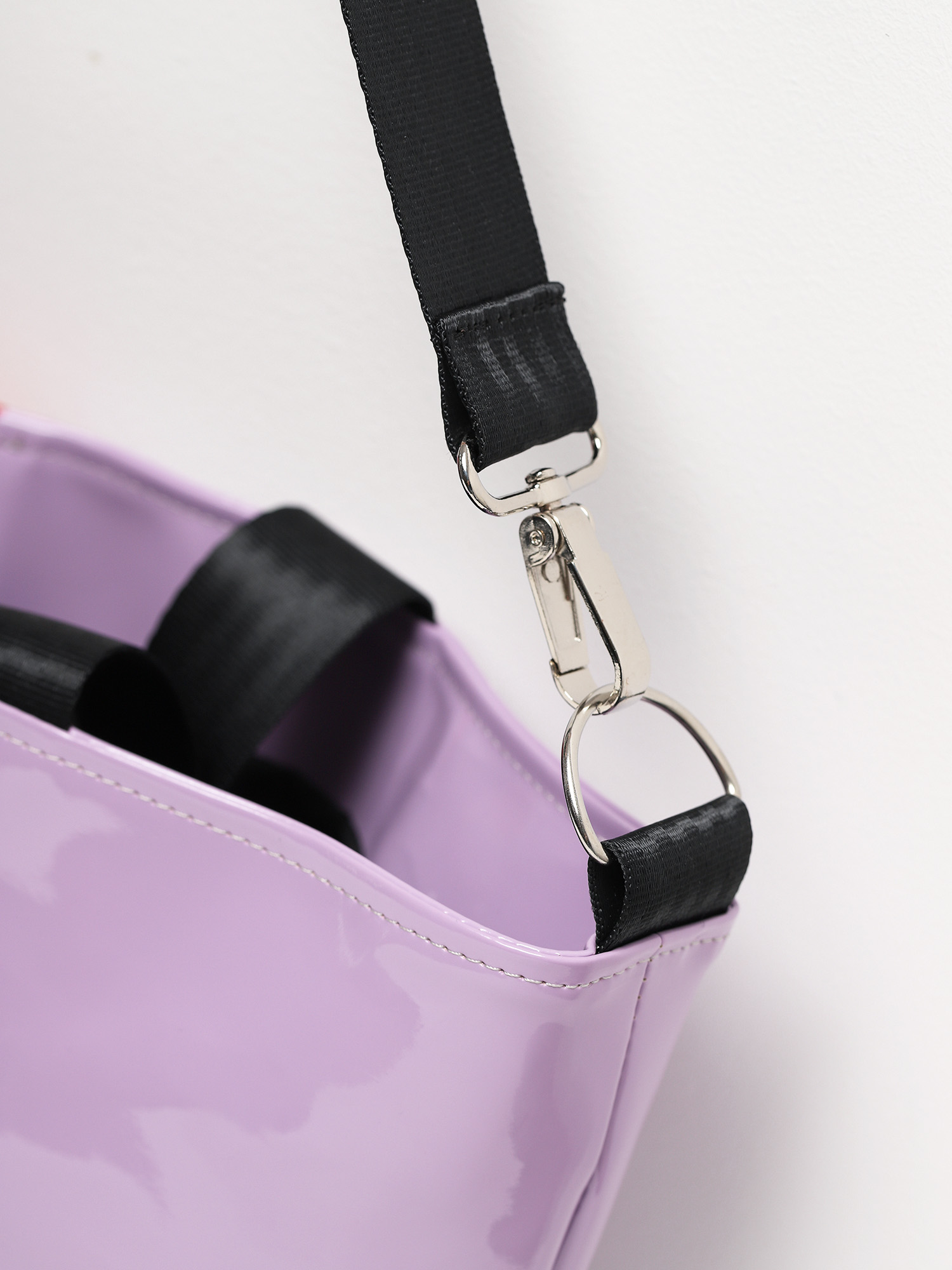 Kabelka Local Heroes Hot Tote Bag Wmn (red/violet)