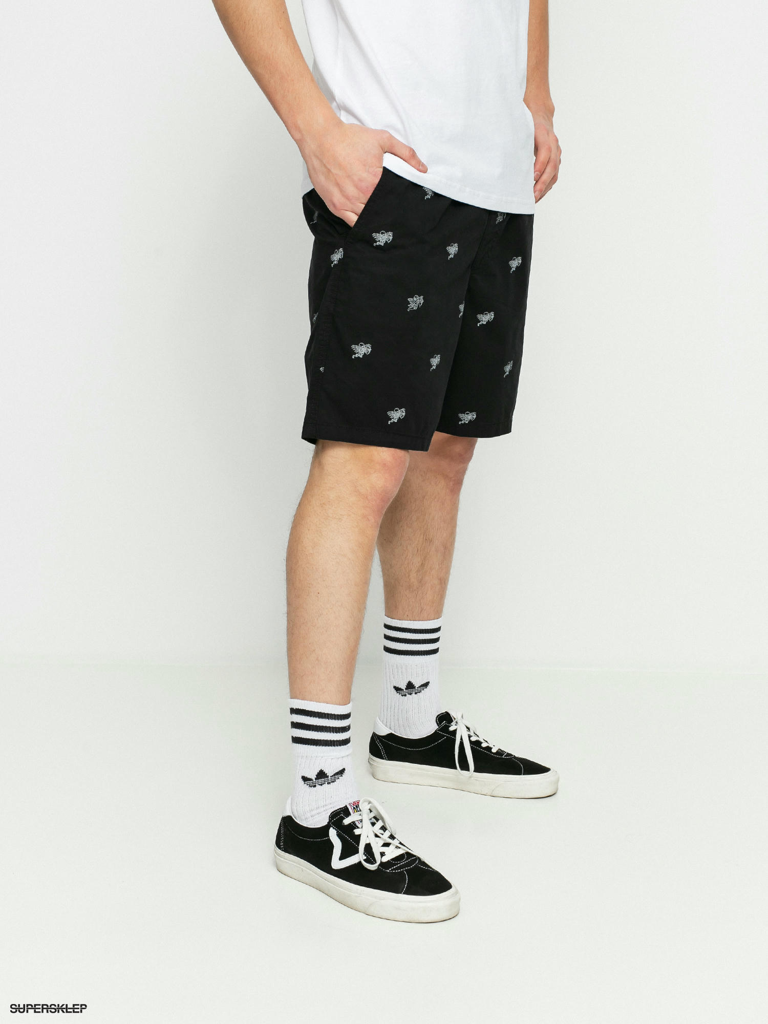 Vans range store short 18