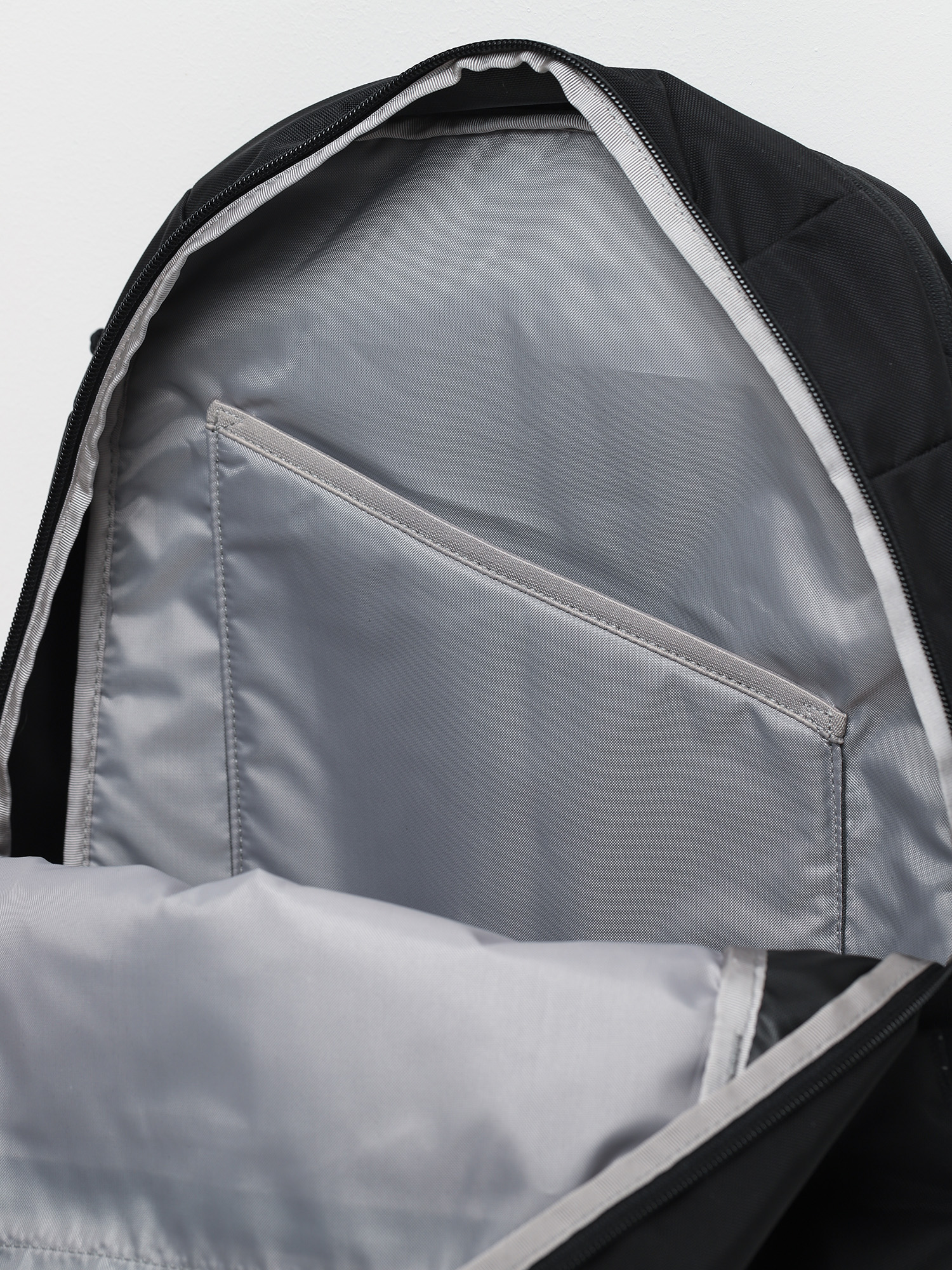 Batoh Patagonia Chacabuco Pack 30L (black)