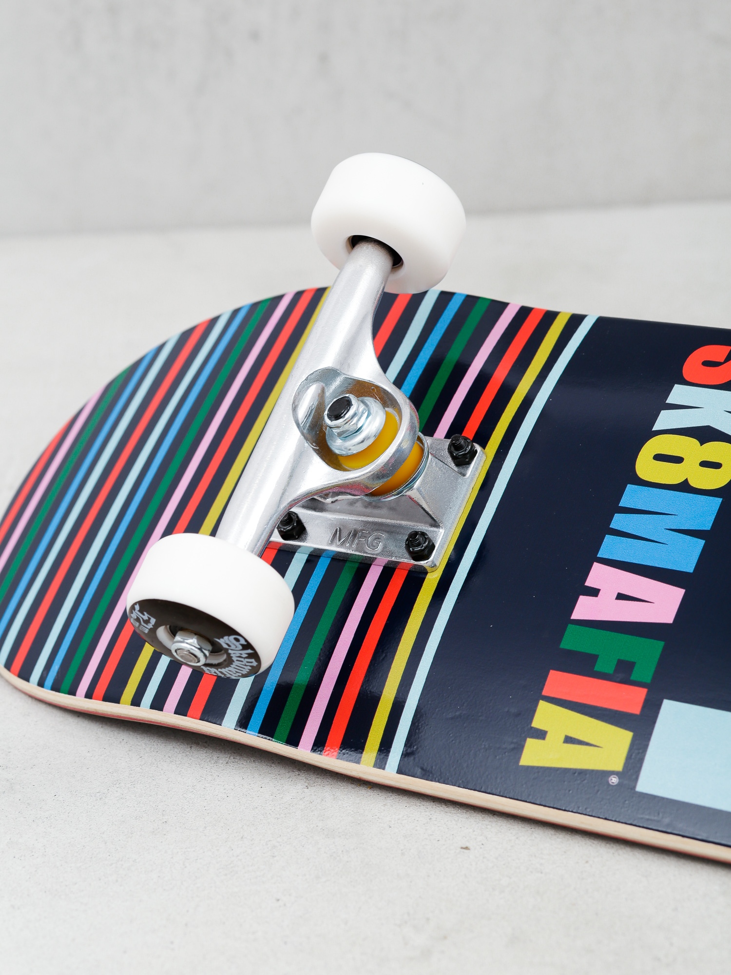 Skateboard Sk8Mafia House Logo (yarn)