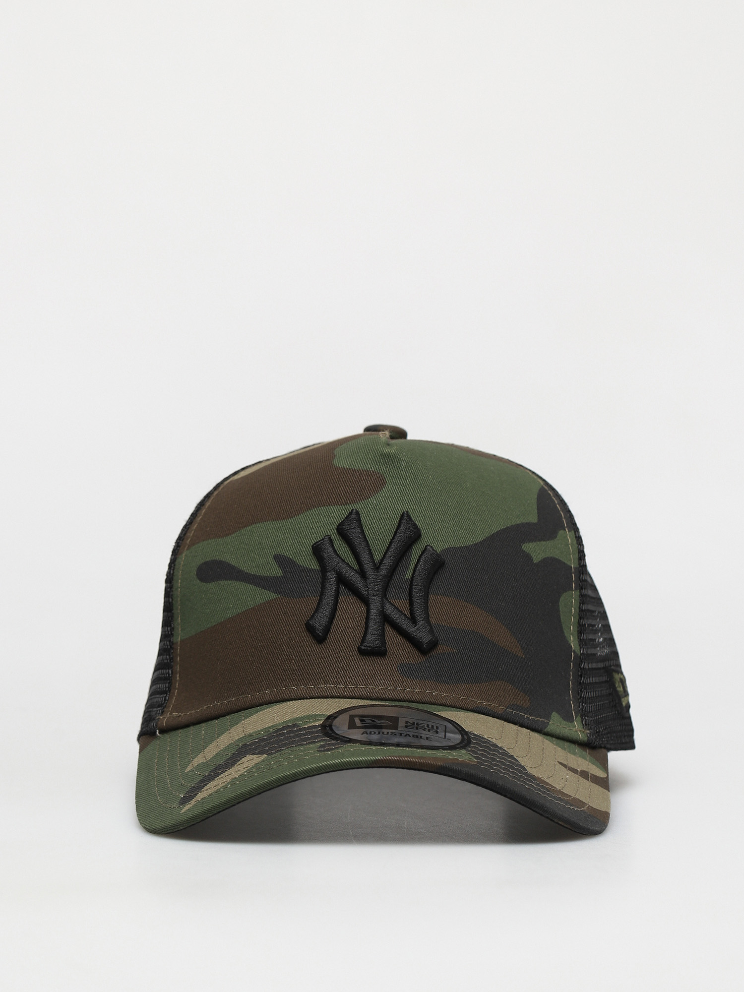 Šiltovka New Era Clean Trucker New York Yankees ZD (woodland camo/black)