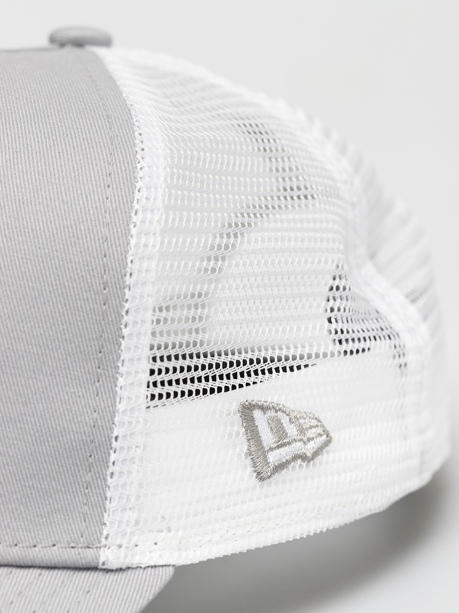 Šiltovka New Era Clean Trucker New York Yankees ZD (grey)