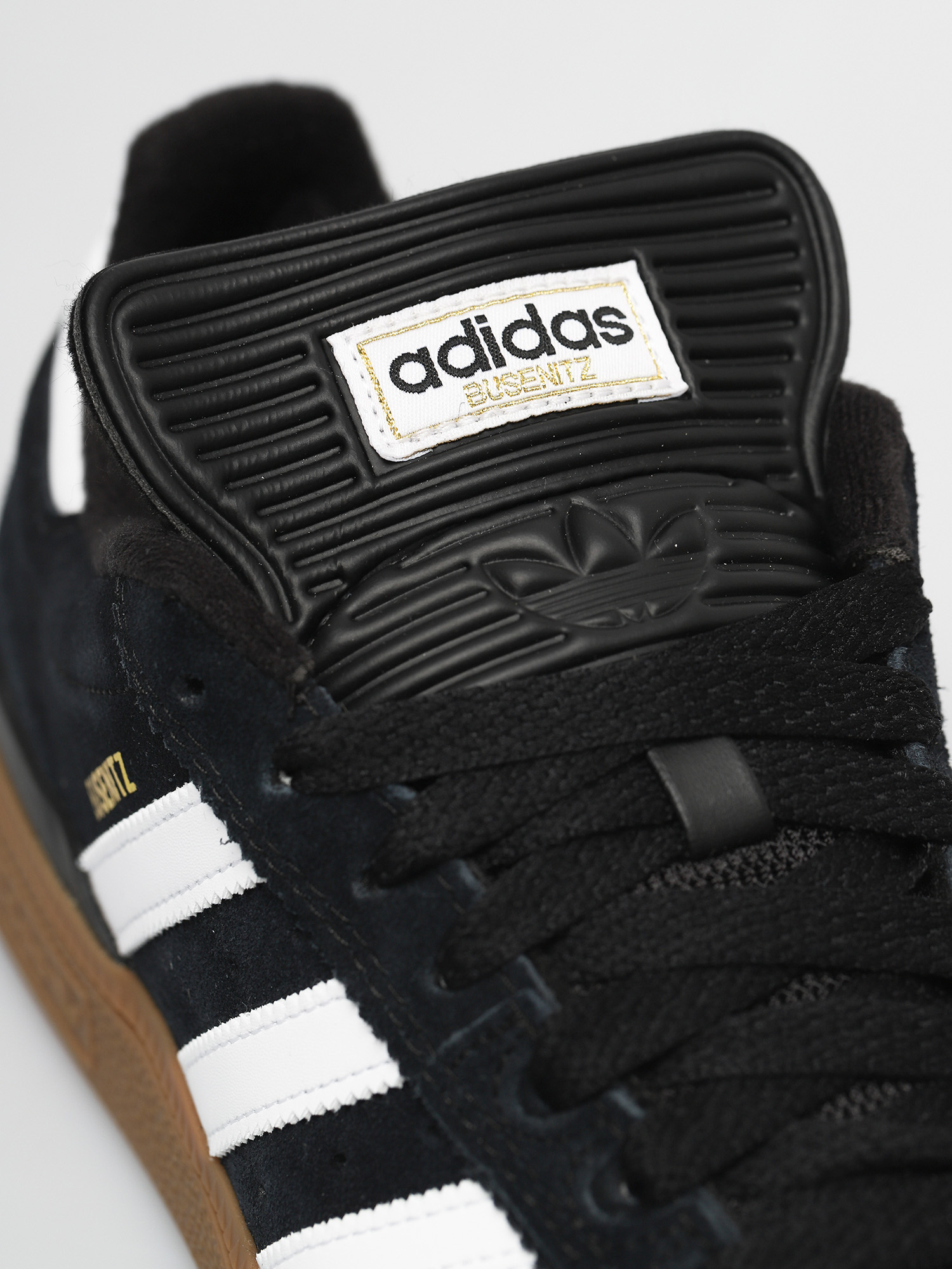 Topánky adidas Busenitz (black1/runwht/metgol)