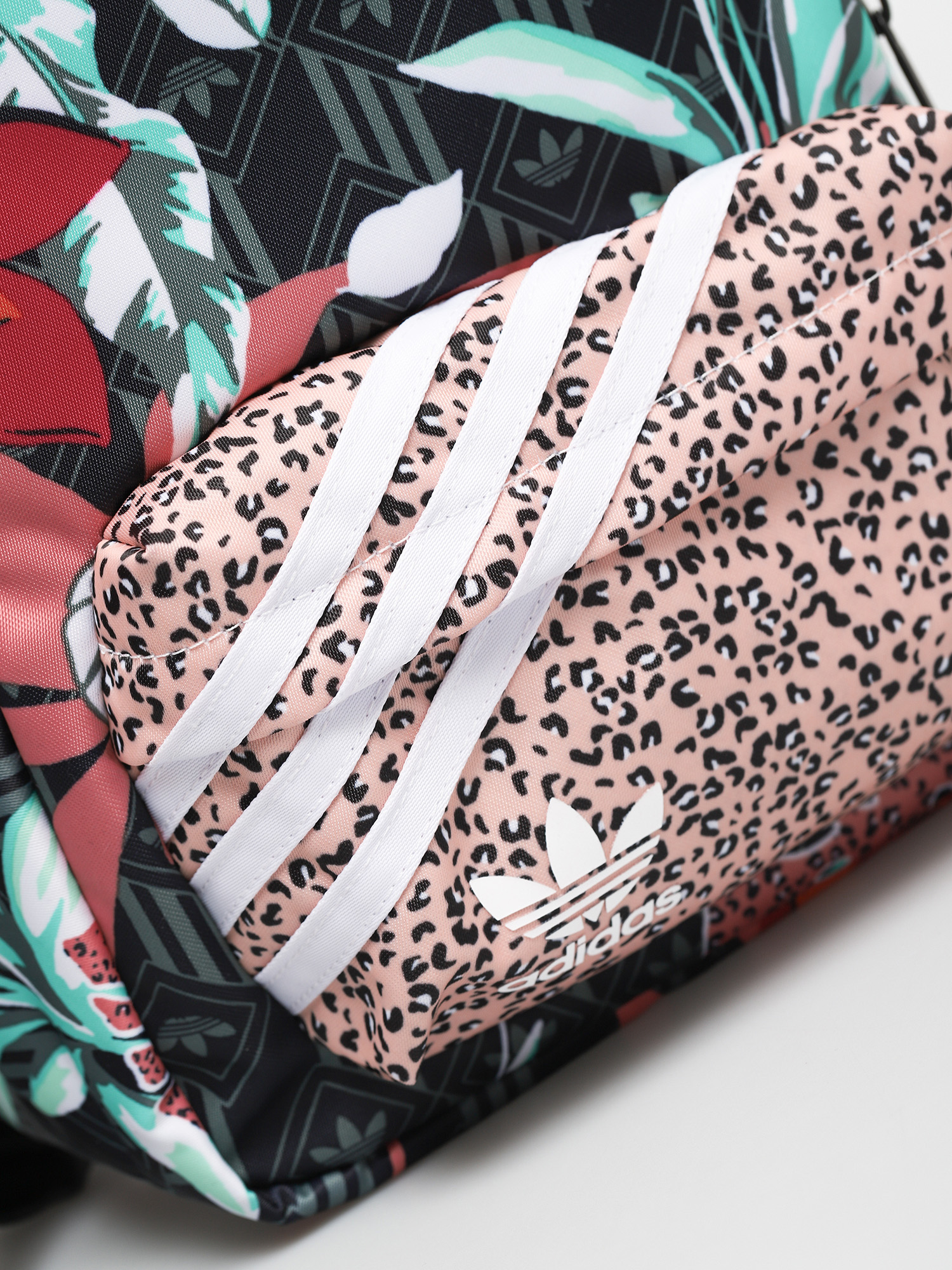 Batoh adidas Originals W Bp Wmn (multco)