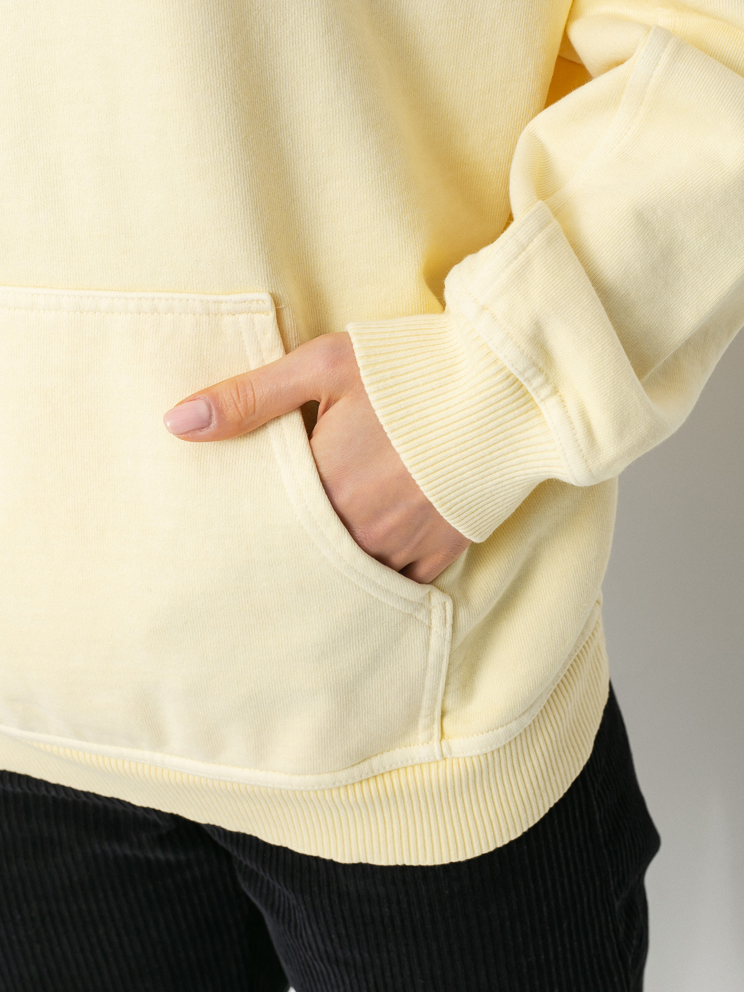 Mikina s kapucňou Levi's® Rider HD Wmn (transparent yellow garment dye)