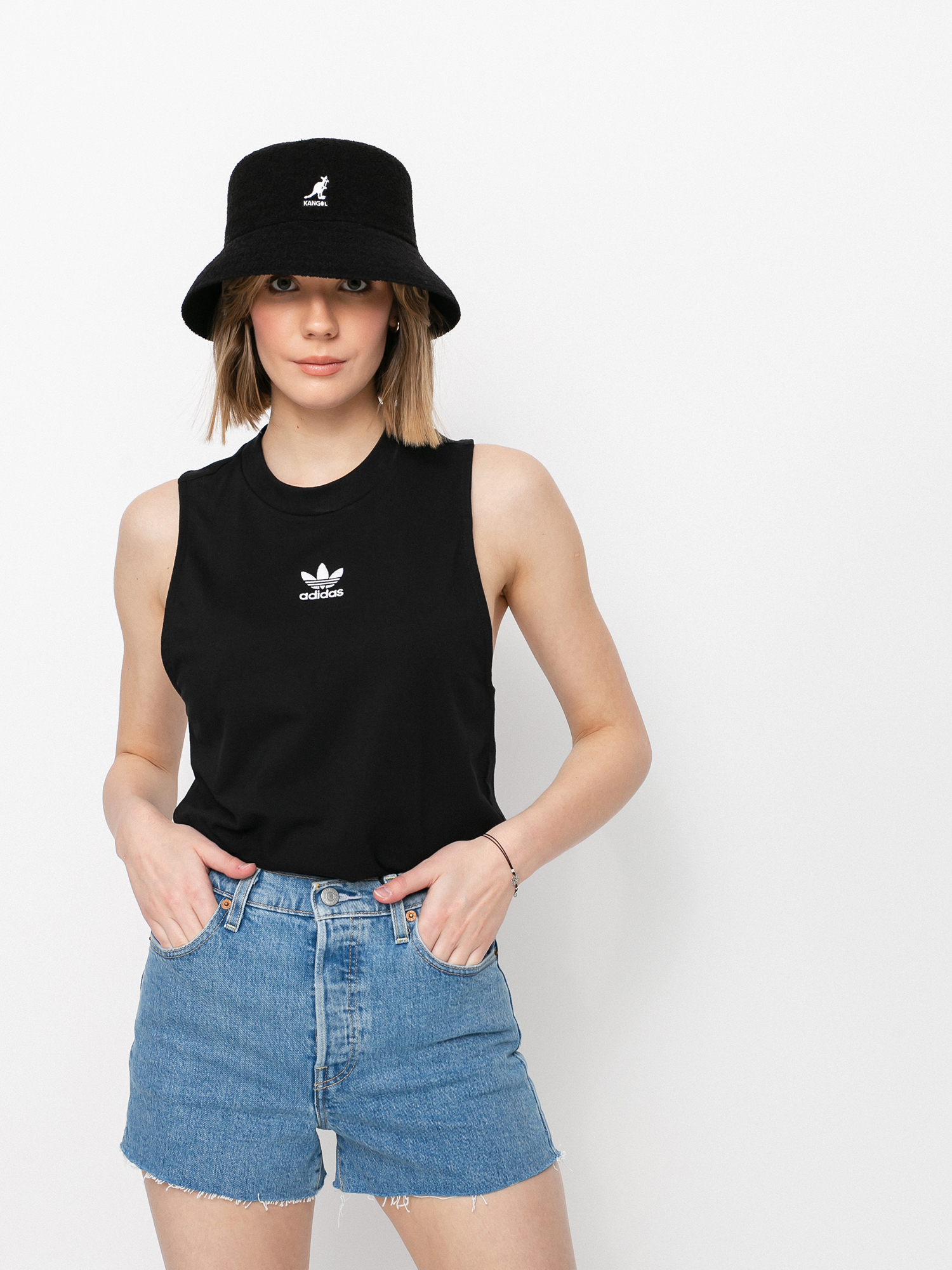 Tričko adidas Originals Classic Wmn (black)