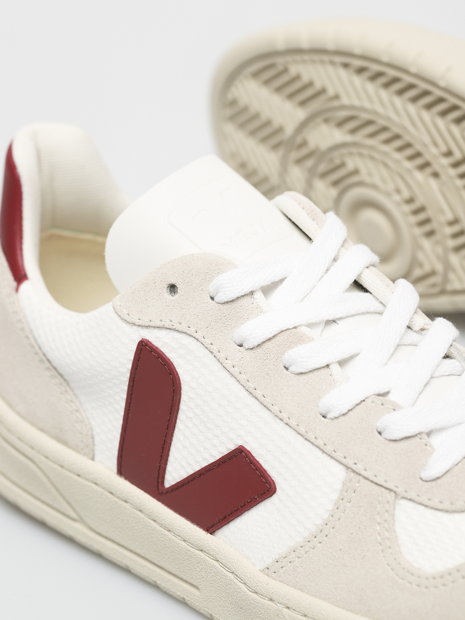 veja v10 b mesh white marsala