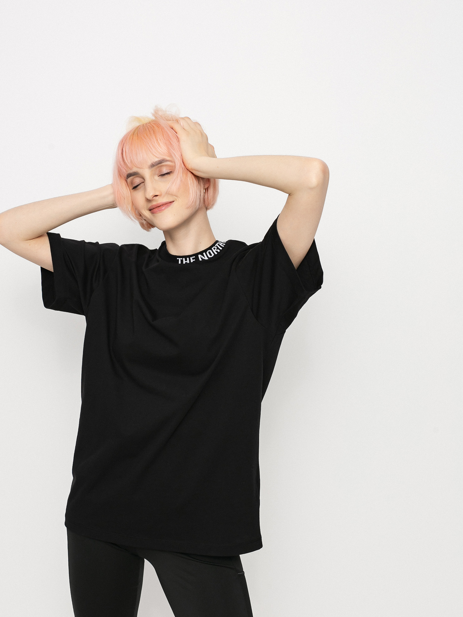 Tričko The North Face Zumu Wmn (tnf black)