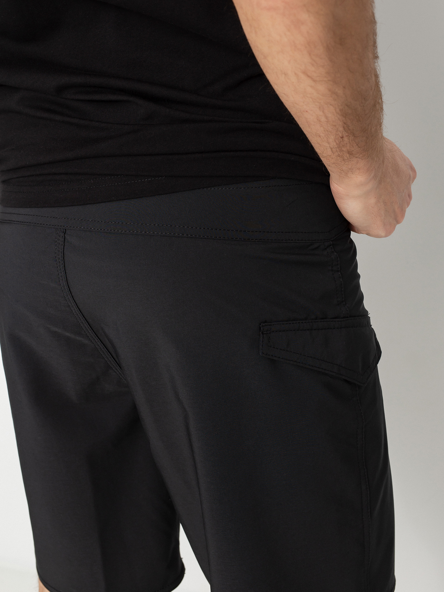 Plážové kraťasy Volcom Lido Solid Mod 18 (black)