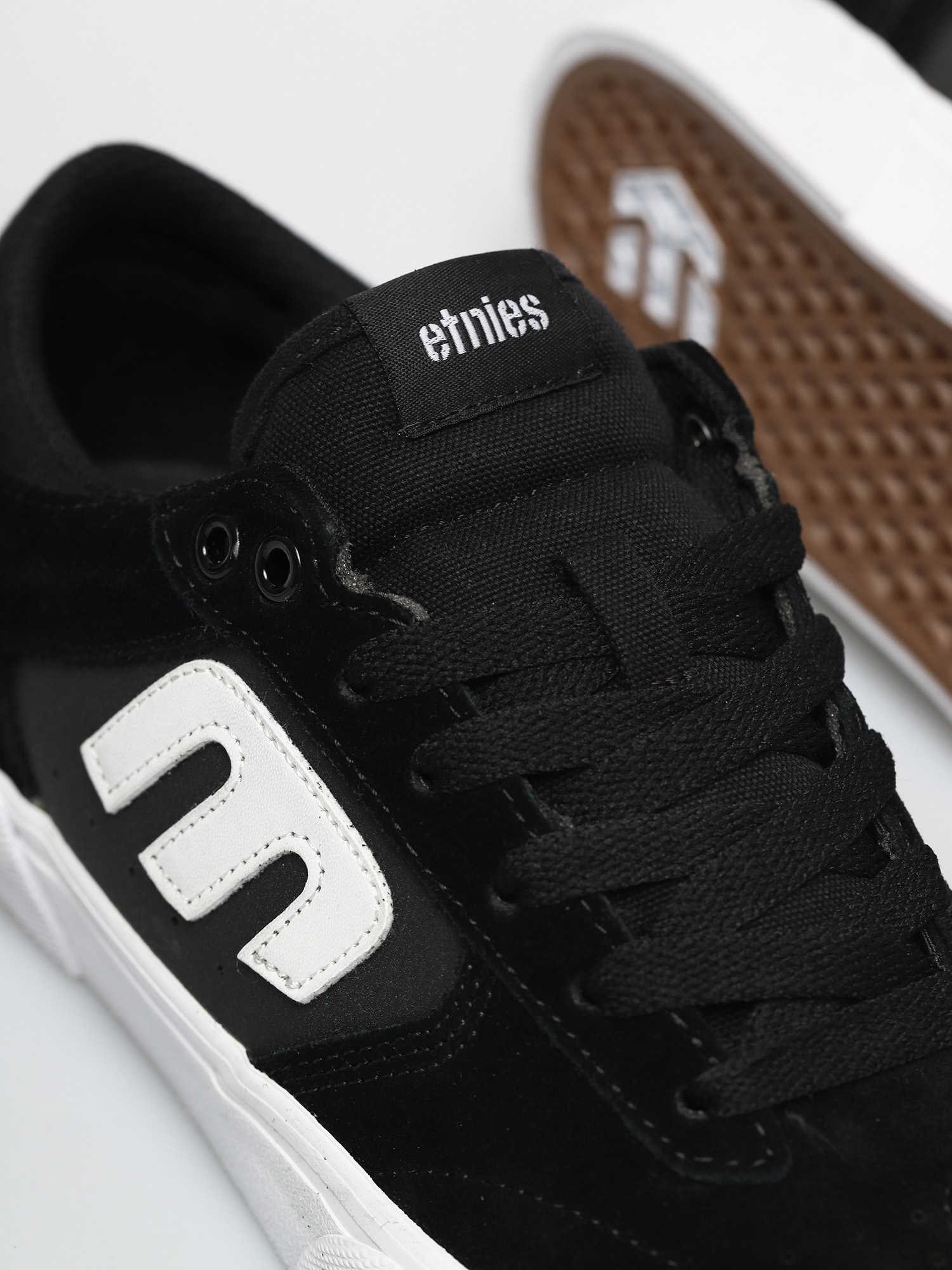 Topánky Etnies Windrow Vulc (black/white/gum)