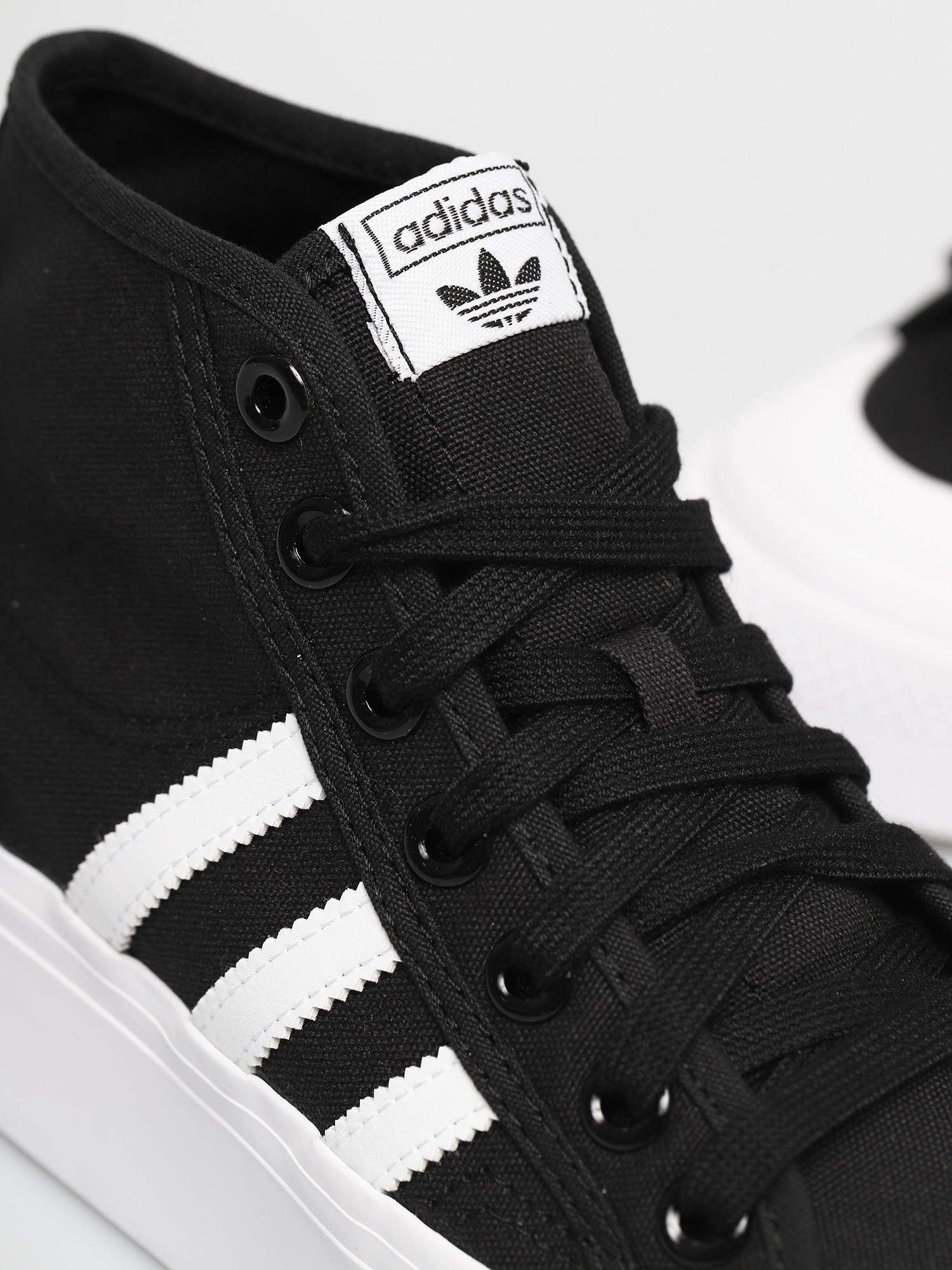 Topánky adidas Originals Nizza Platform Mid Wmn (cblack/ftwwht/ftwwht)