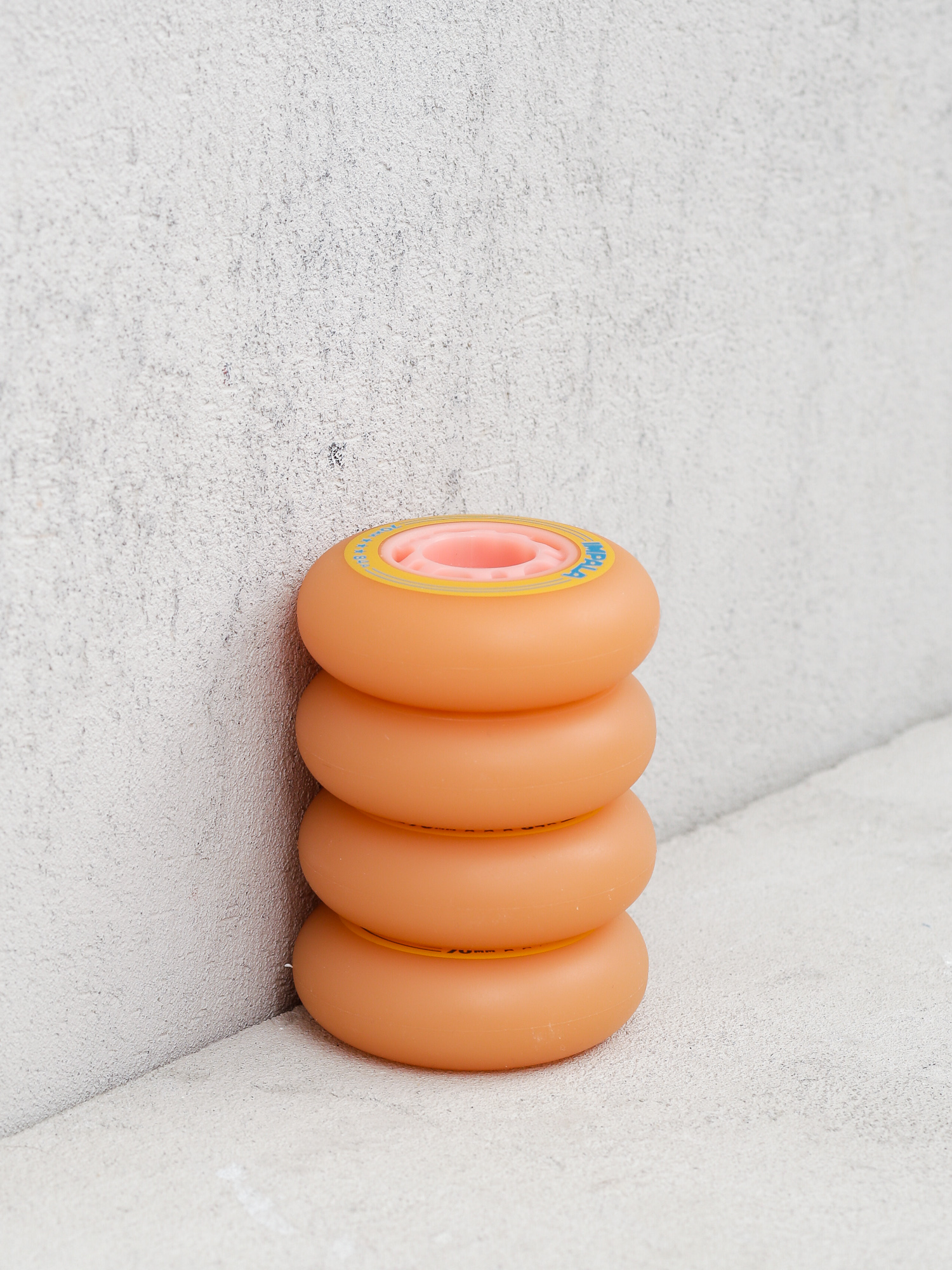 Kolieska Impala Inline Wheel Wmn (pink/yellow)