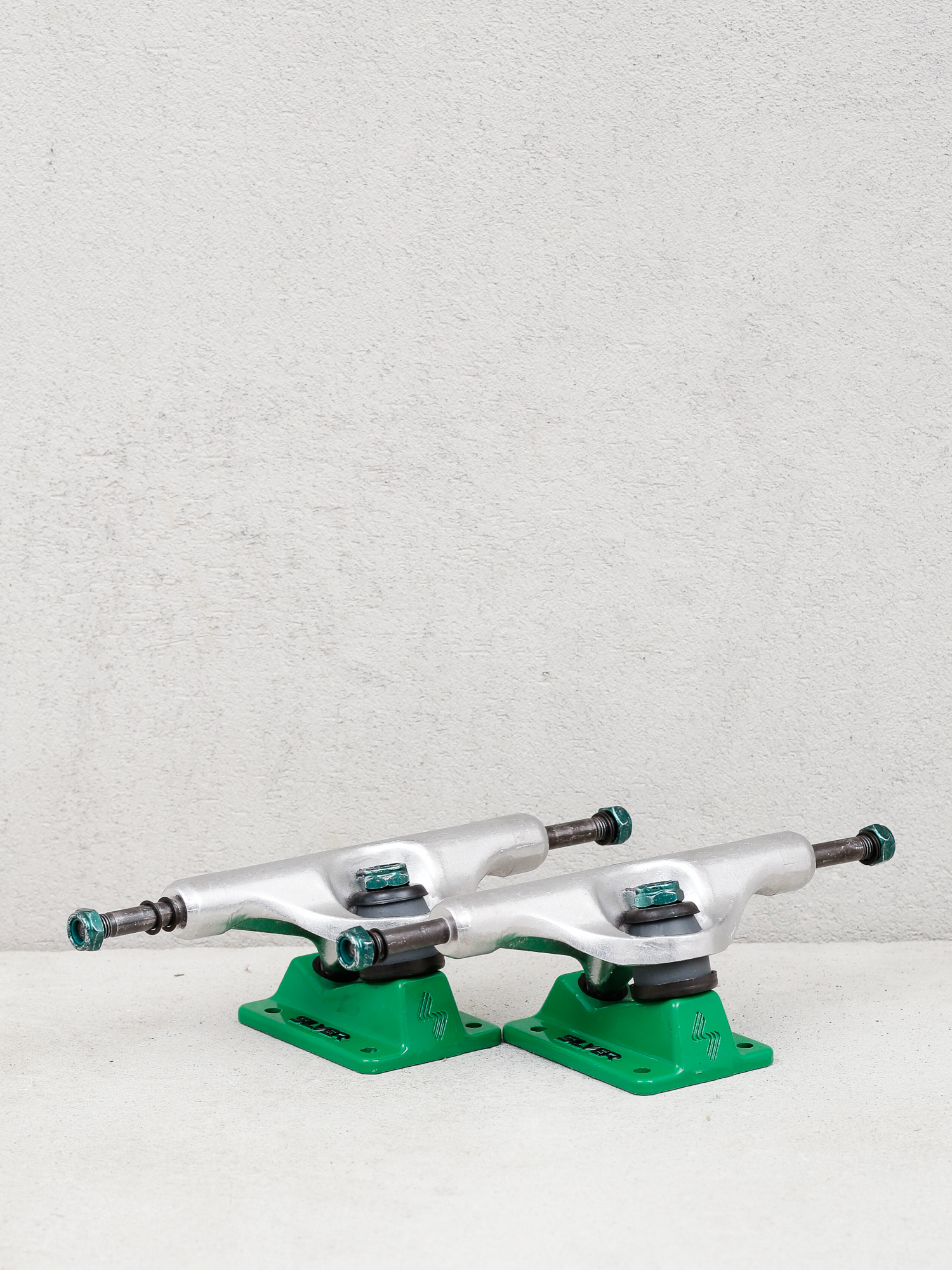 Trucky Silver M Class Hollow (raw/green)