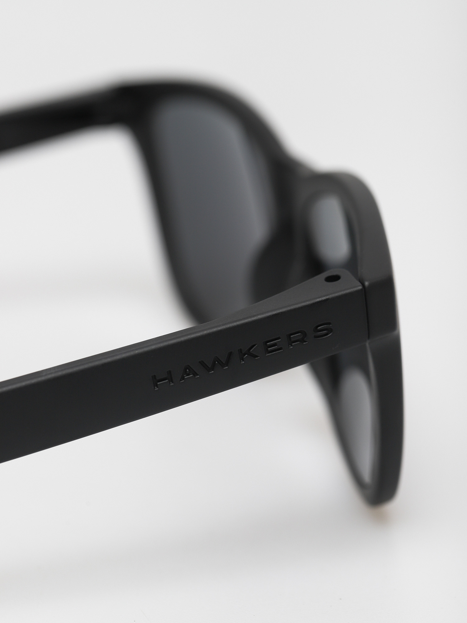 Slnečné okuliare Hawkers One (polarized carbon black/dark/tr90)